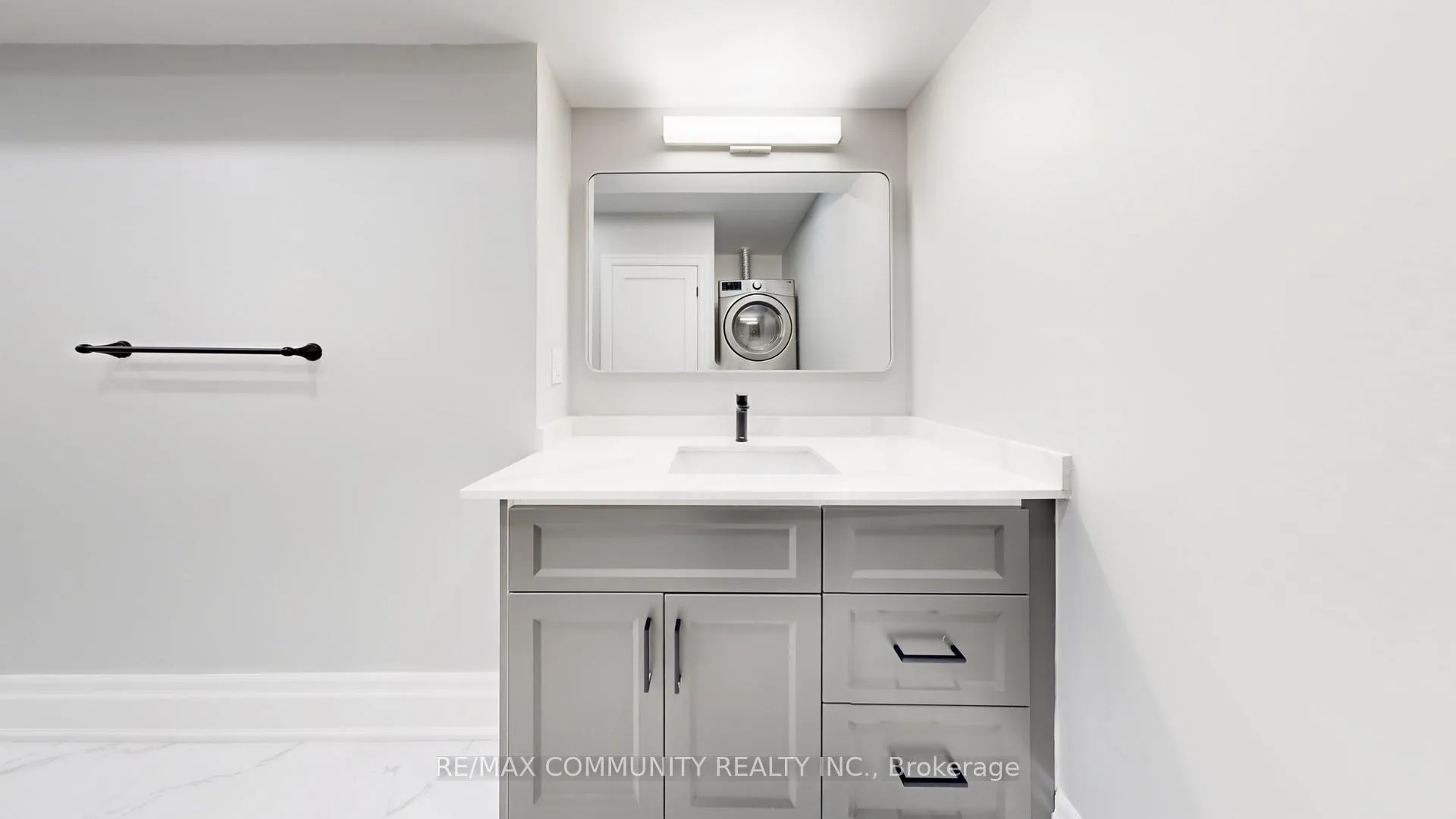 Photo 30 of 1580A Honey Locust Place, Pickering, Rural Pickering — HOMEH