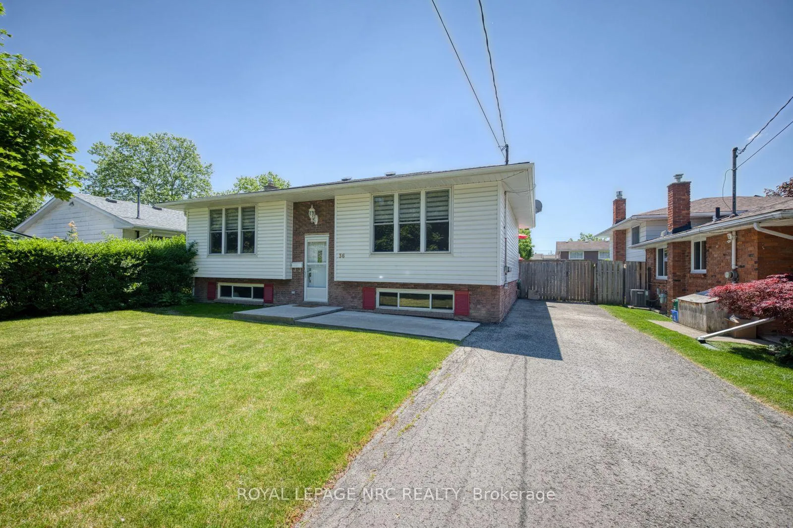 Photo 3 of 36 Appleford Road, St. Catharines, Secord Woods — HOMEH