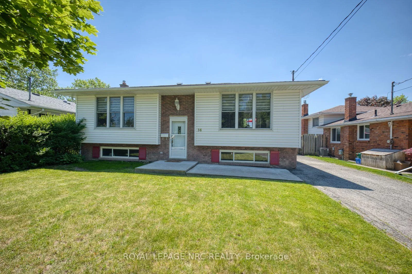 Photo 4 of 36 Appleford Road, St. Catharines, Secord Woods — HOMEH