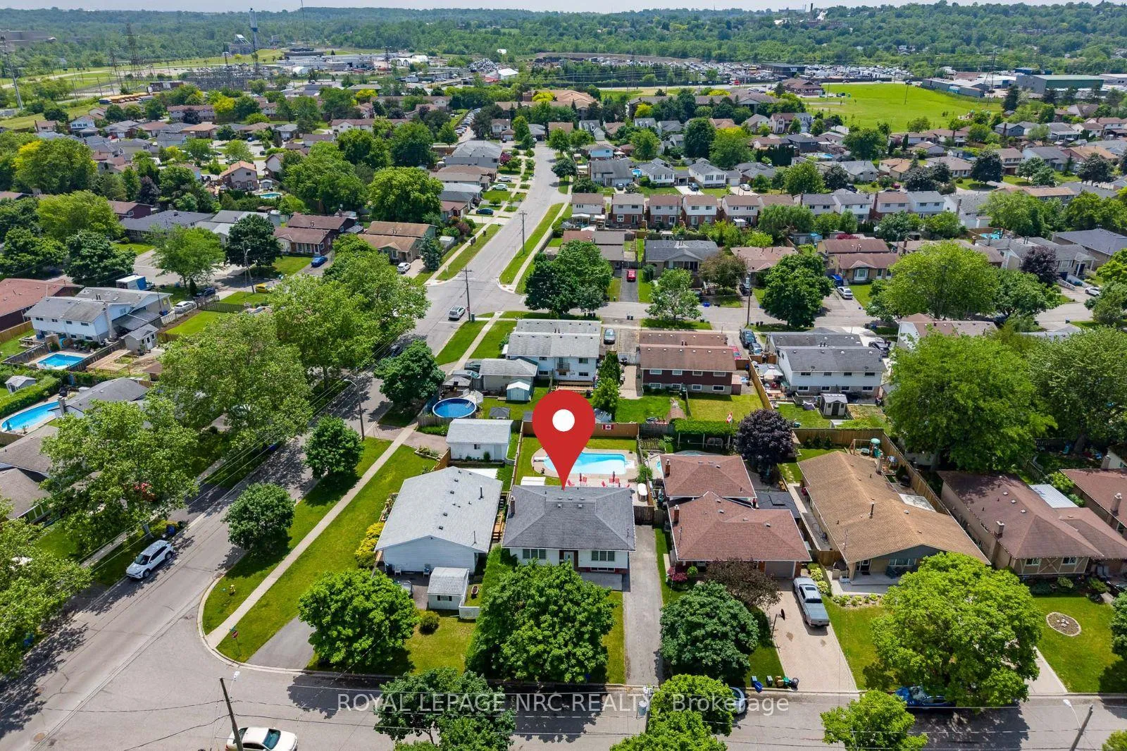 Photo 31 of 36 Appleford Road, St. Catharines, Secord Woods — HOMEH