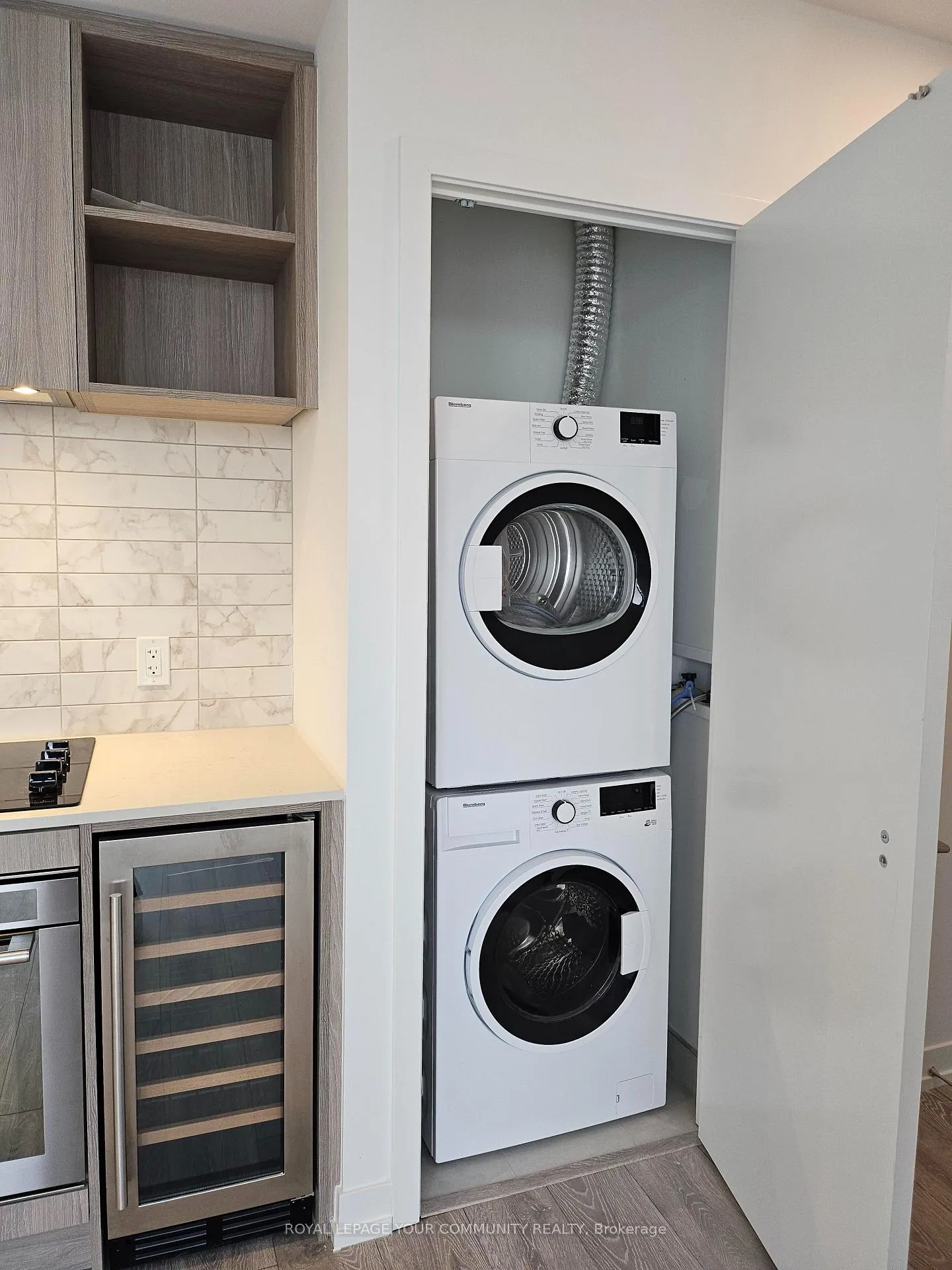 Photo 5 of Unit 716, 2020 Bathurst Street, Toronto, Humewood-Cedarvale — HOMEH