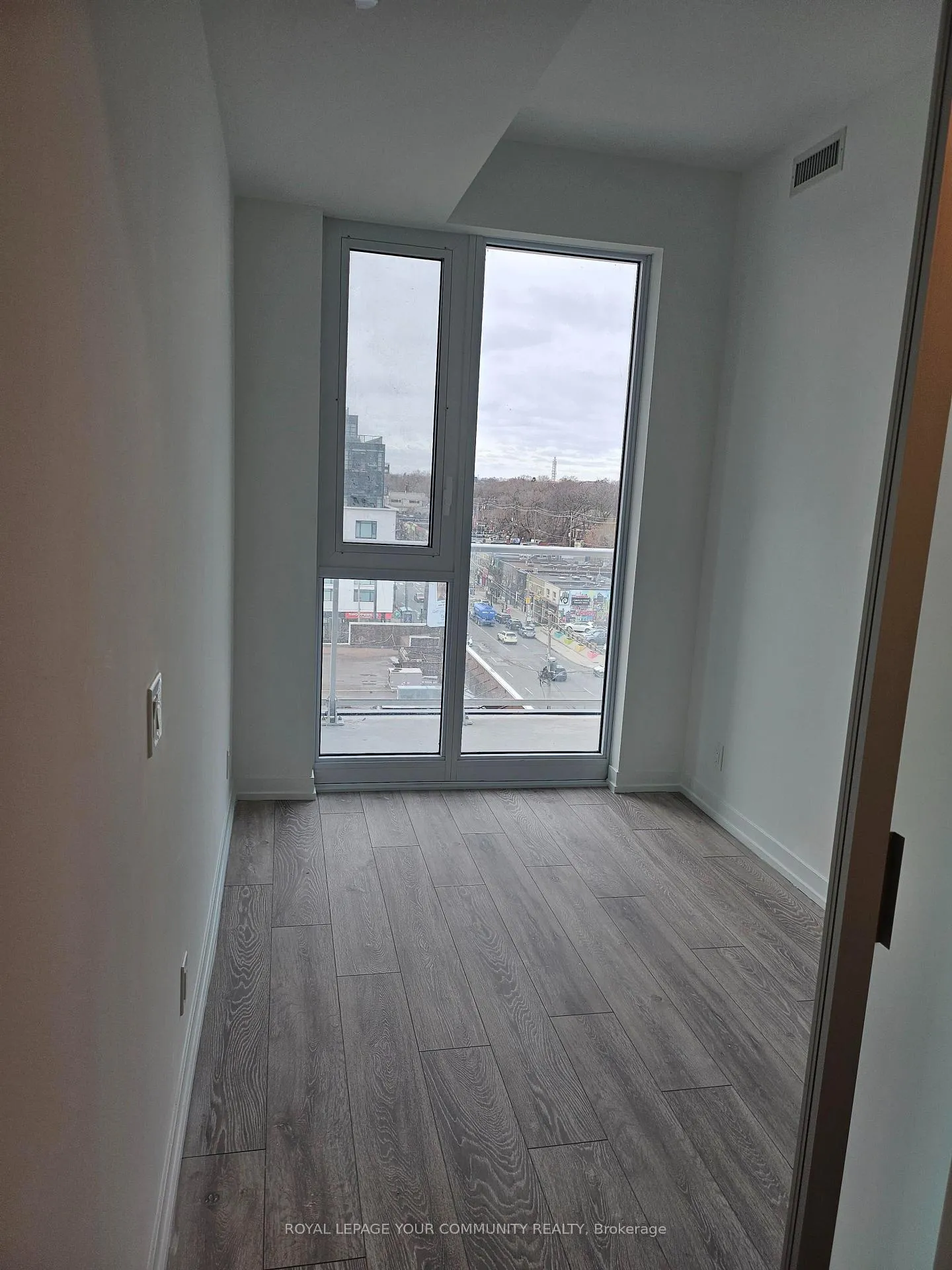 Photo 9 of Unit 716, 2020 Bathurst Street, Toronto, Humewood-Cedarvale — HOMEH