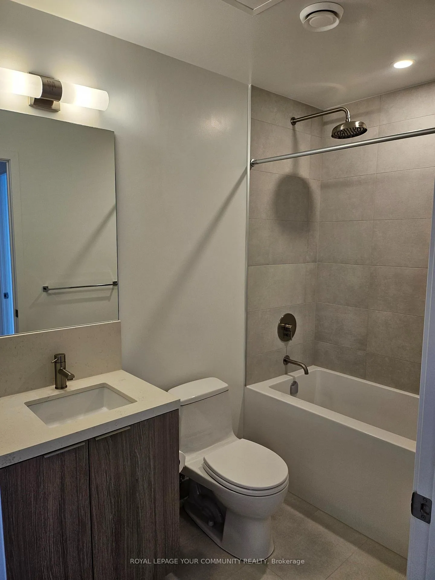 Photo 12 of Unit 716, 2020 Bathurst Street, Toronto, Humewood-Cedarvale — HOMEH