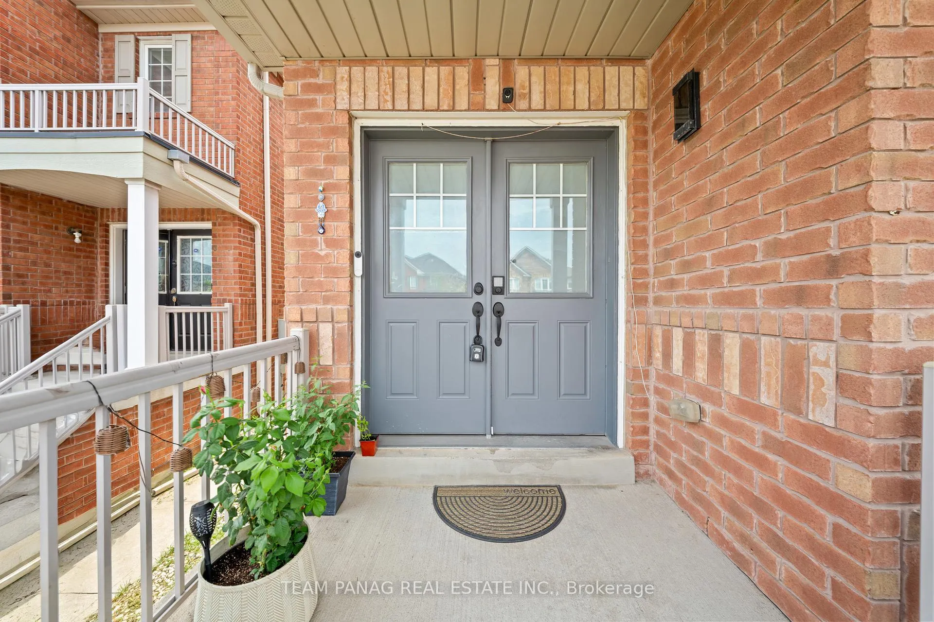 Photo 4 of 195 Checkerberry Crescent, Brampton, Sandringham-Wellington — HOMEH