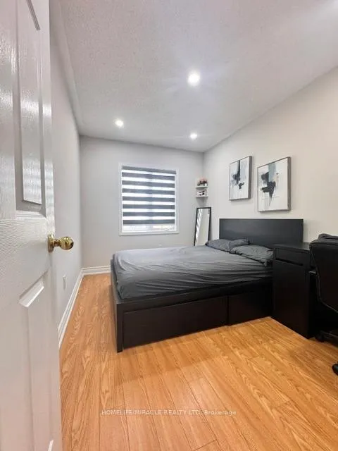 Photo 22 of 65 Bellchase Trail, Brampton, Bram East — HOMEH