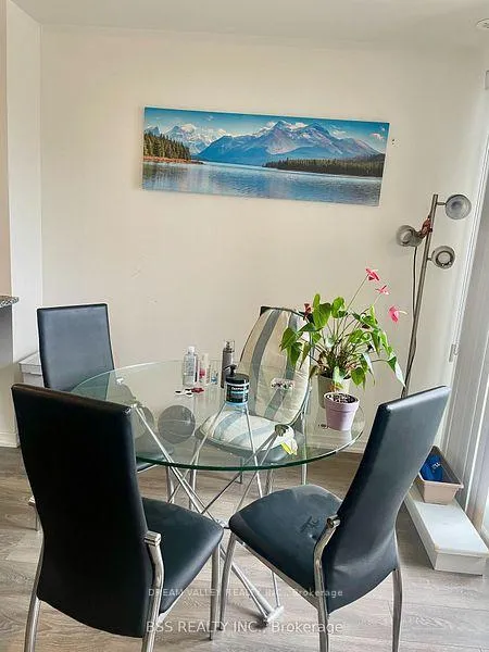 Photo 4 of Unit 43, 500 Kingbird Grove, Scarborough, Rouge — HOMEH