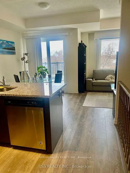 Photo 5 of Unit 43, 500 Kingbird Grove, Scarborough, Rouge — HOMEH