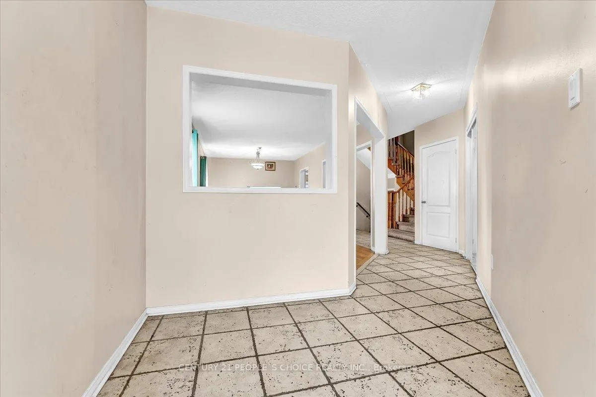 Photo 8 of 32 Albright Road, Brampton, Fletcher's Creek Village — HOMEH