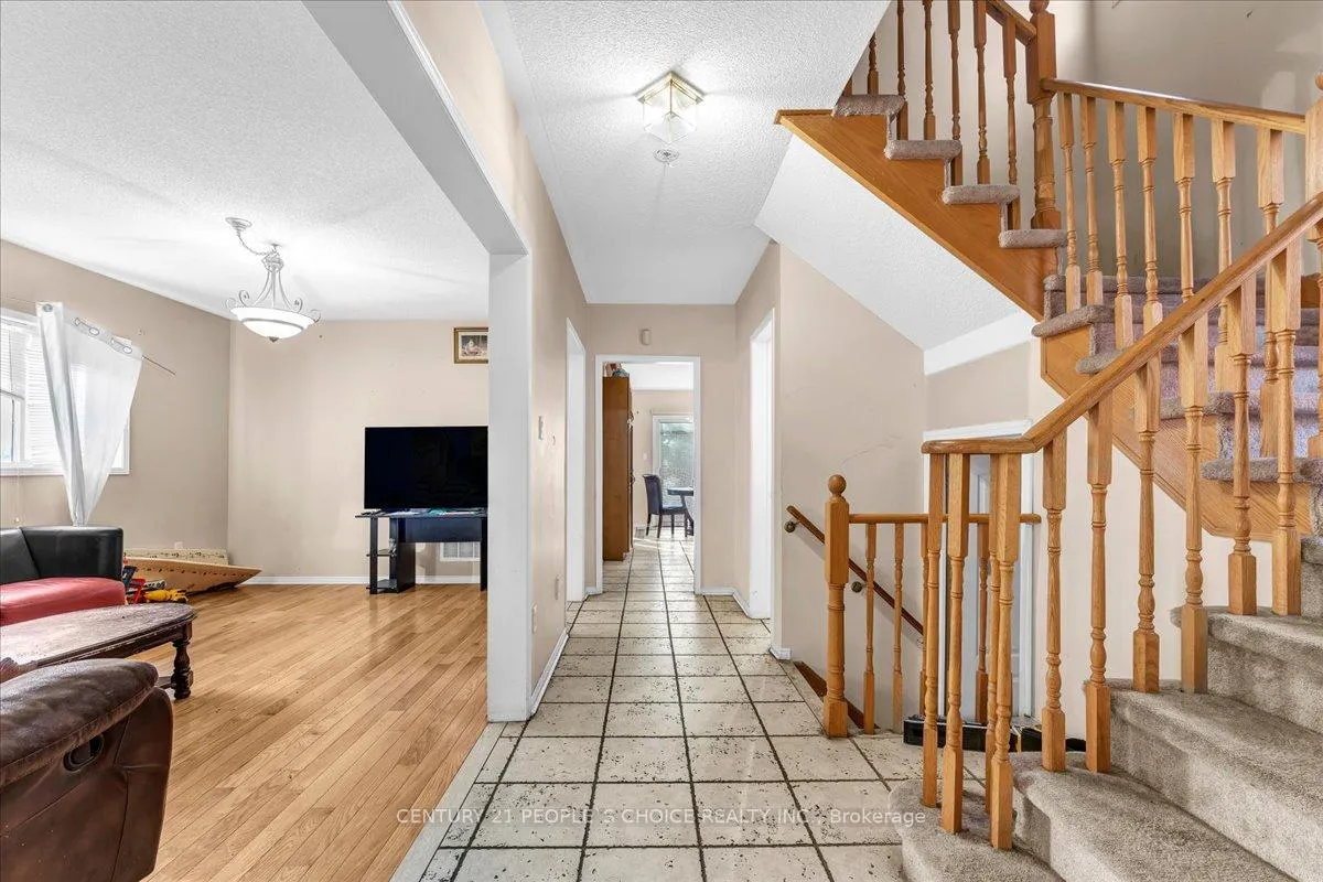 Photo 11 of 32 Albright Road, Brampton, Fletcher's Creek Village — HOMEH