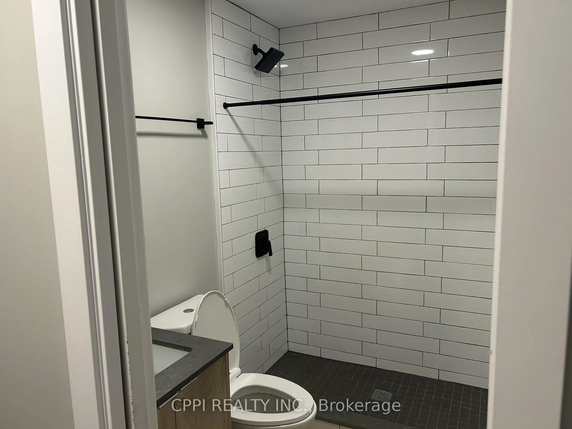 Photo 2 of Unit 313, 70 King Street E, Oshawa, Central — HOMEH