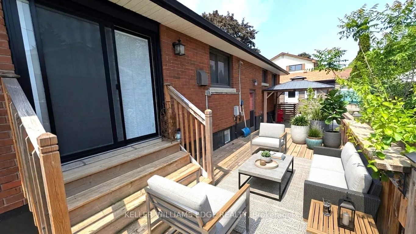 Photo 4 of 505 Karen Drive, Burlington, Brant — HOMEH