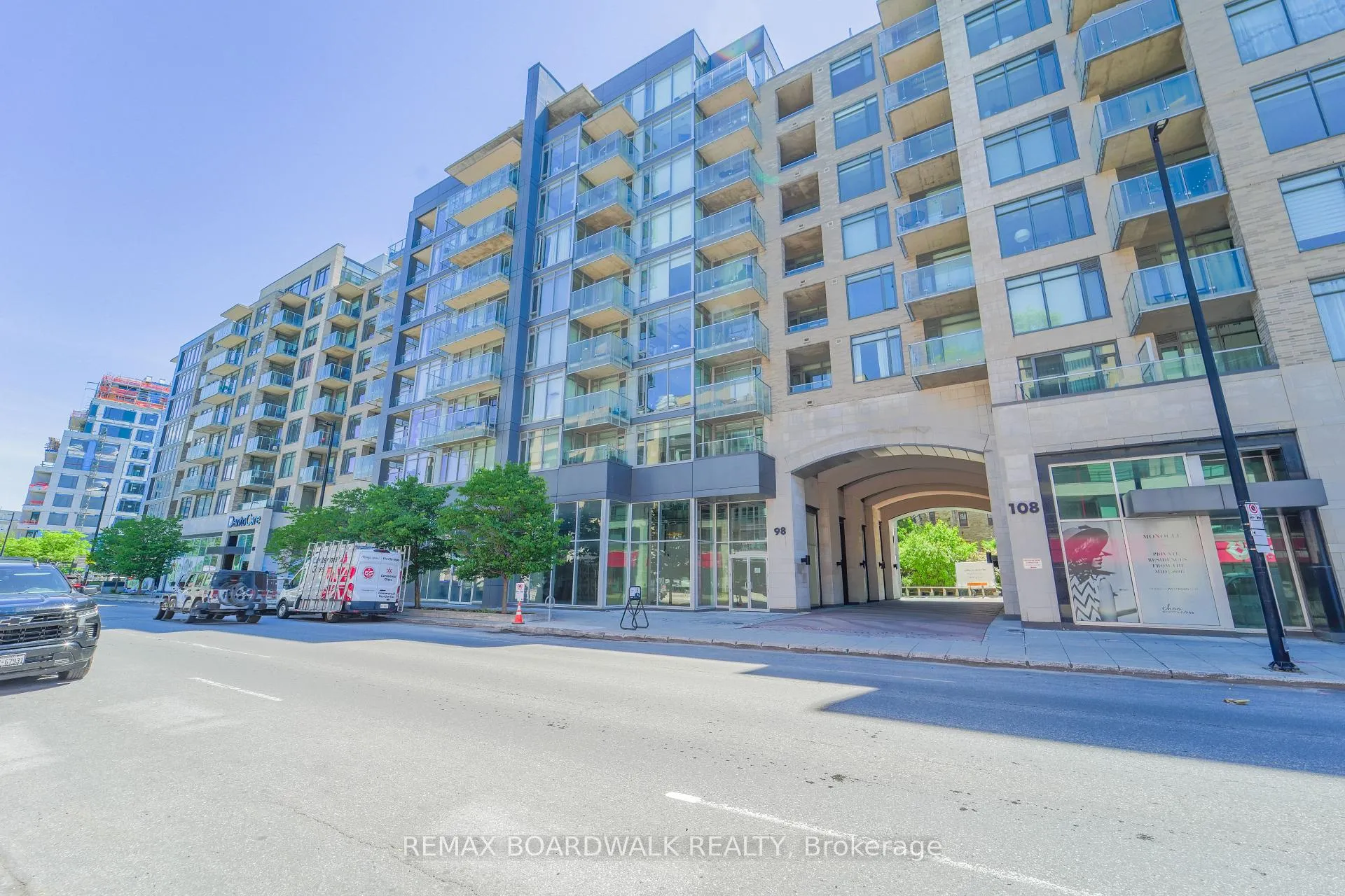 Front of Unit 301, 98 Richmond Road