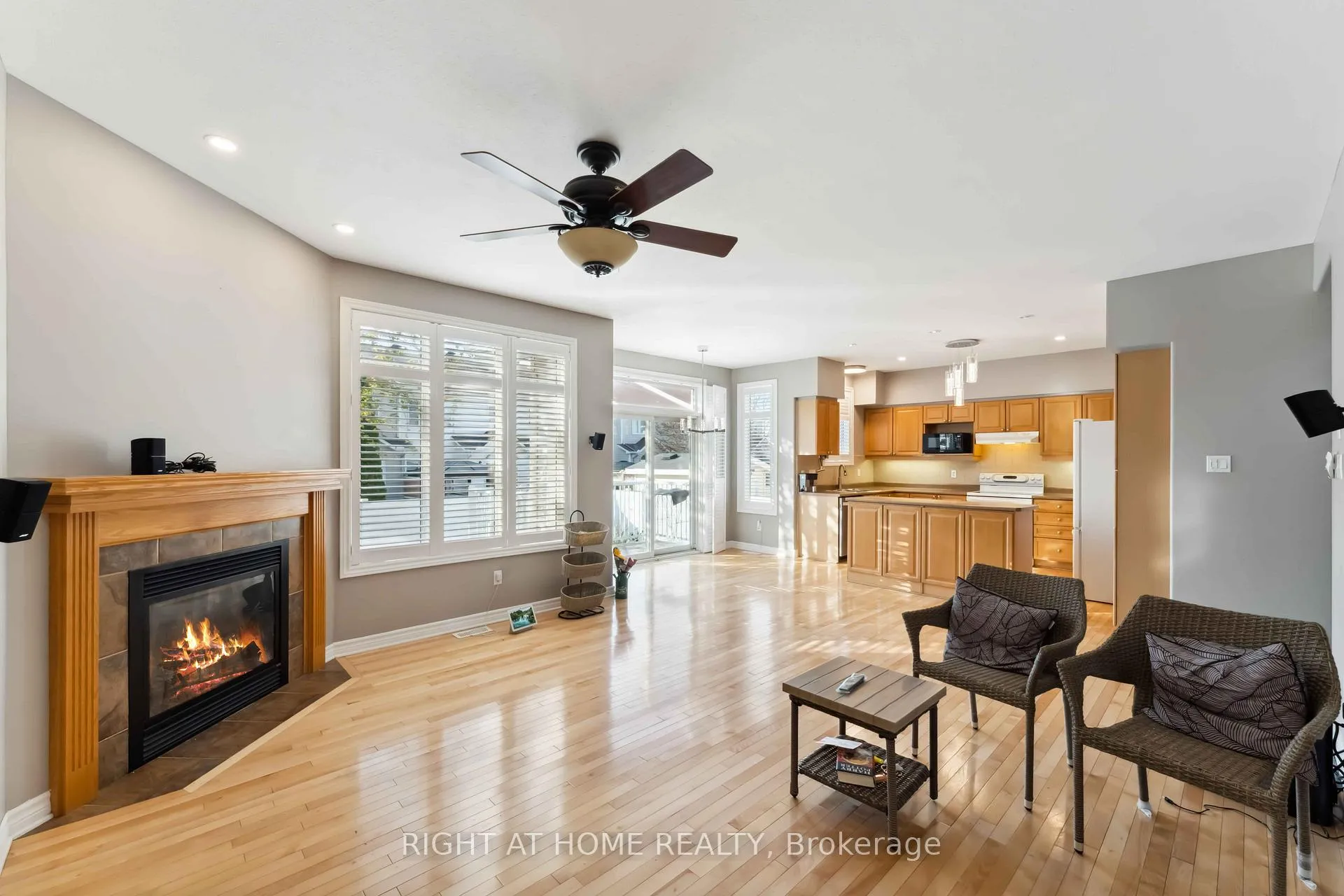 Photo 6 of 115 Woliston Crescent, Ottawa, Kanata - Morgan's Grant/South March — HOMEH