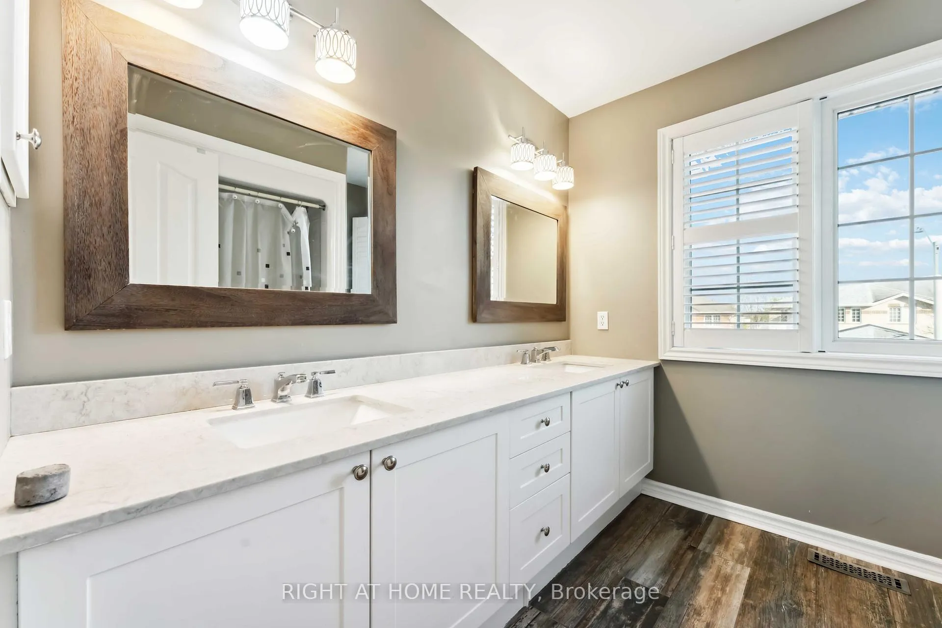 Photo 16 of 115 Woliston Crescent, Ottawa, Kanata - Morgan's Grant/South March — HOMEH