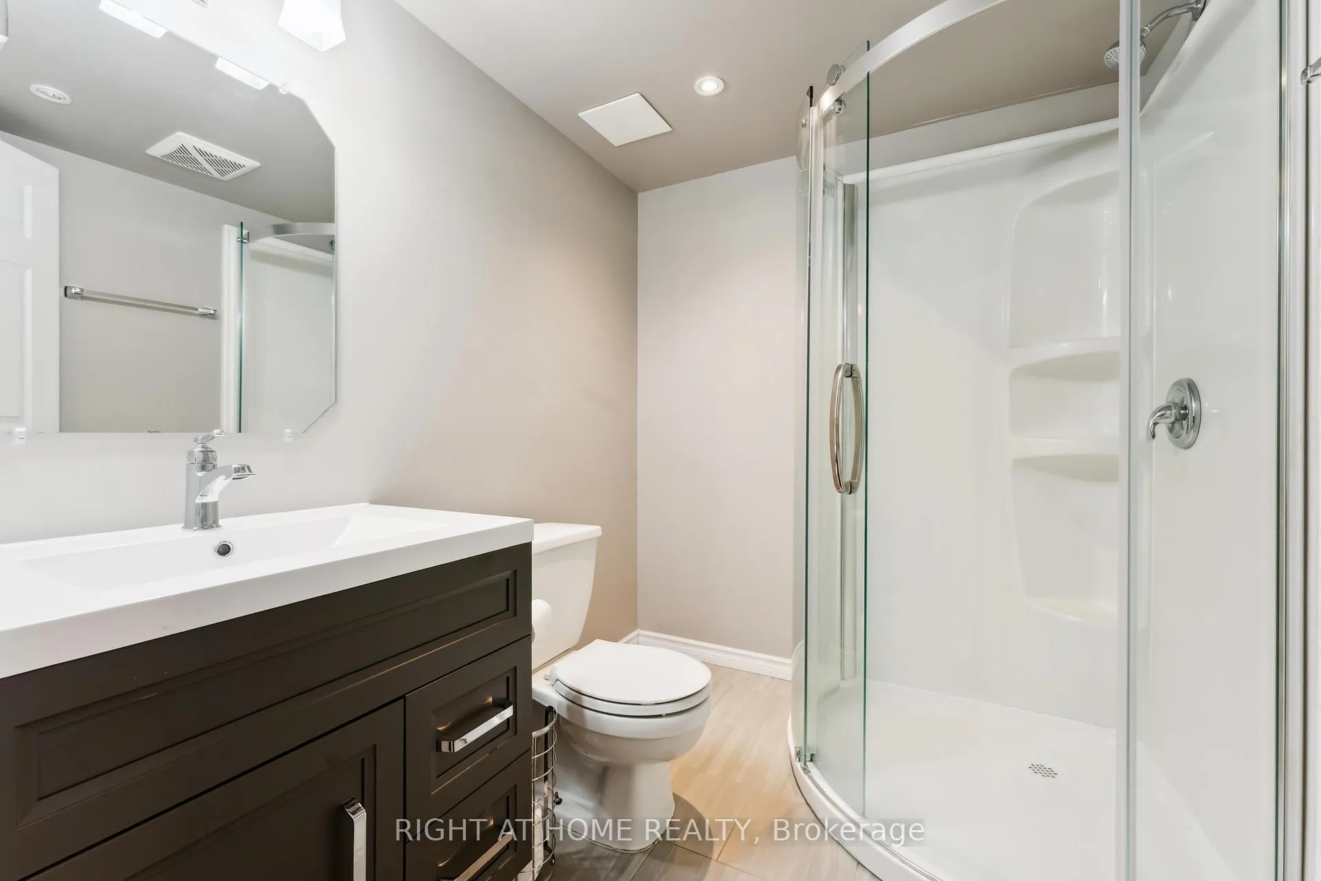 Photo 22 of 115 Woliston Crescent, Ottawa, Kanata - Morgan's Grant/South March — HOMEH