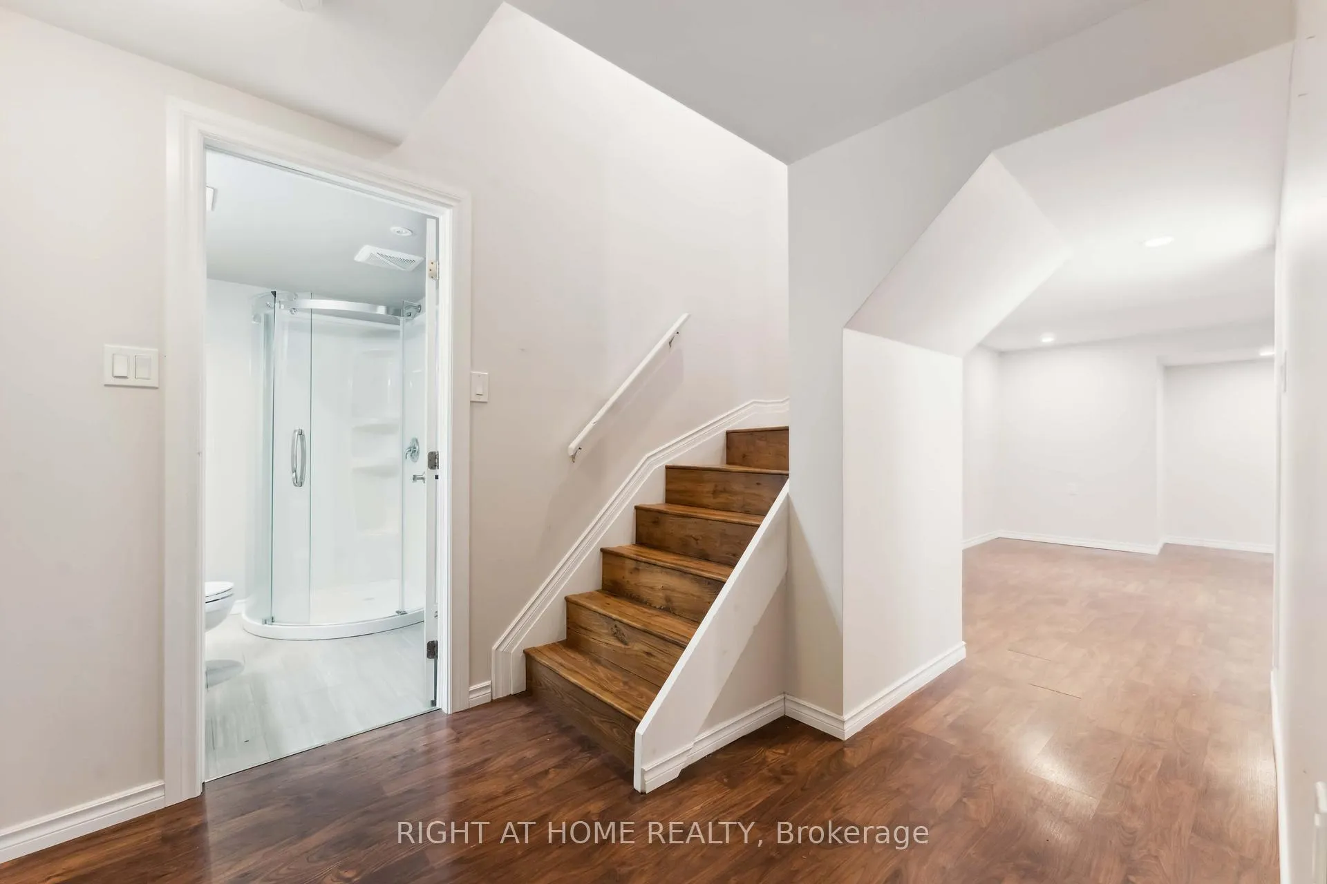 Photo 24 of 115 Woliston Crescent, Ottawa, Kanata - Morgan's Grant/South March — HOMEH