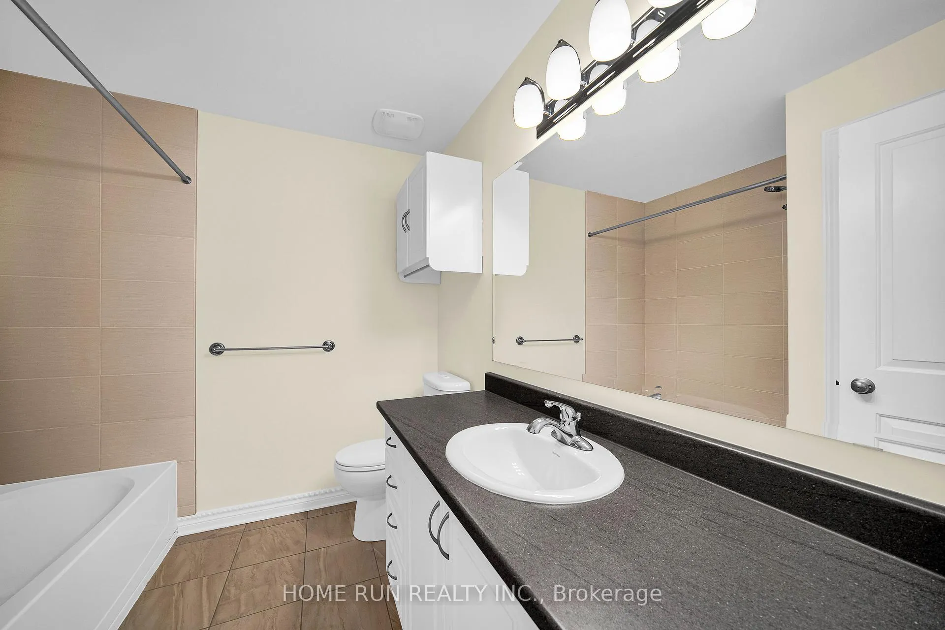 Photo 23 of 219 Halyard Way, Ottawa, Kanata - Kanata Lakes/Heritage Hills — HOMEH