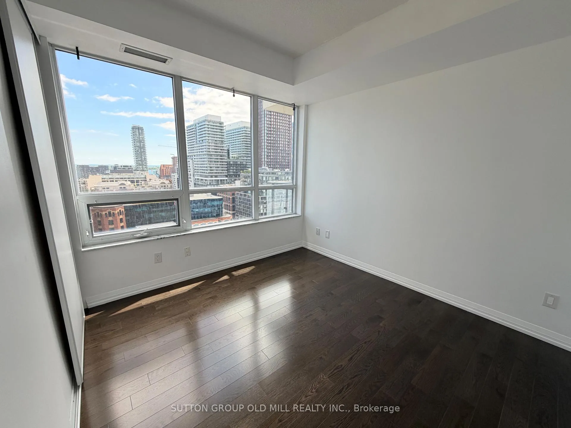 Photo 3 of Unit 19424, 460 Adelaide Street E, Toronto, Moss Park — HOMEH