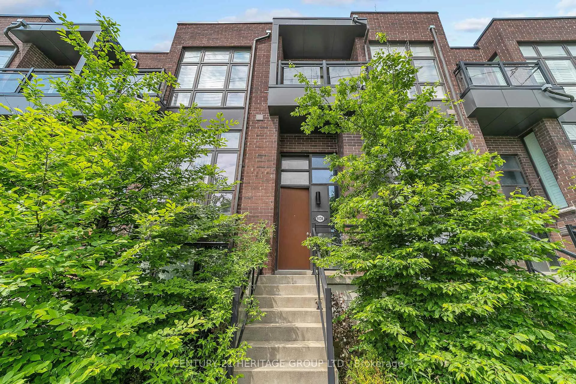 Photo 1 of 9136 Bathurst Street, Vaughan, Patterson — HOMEH