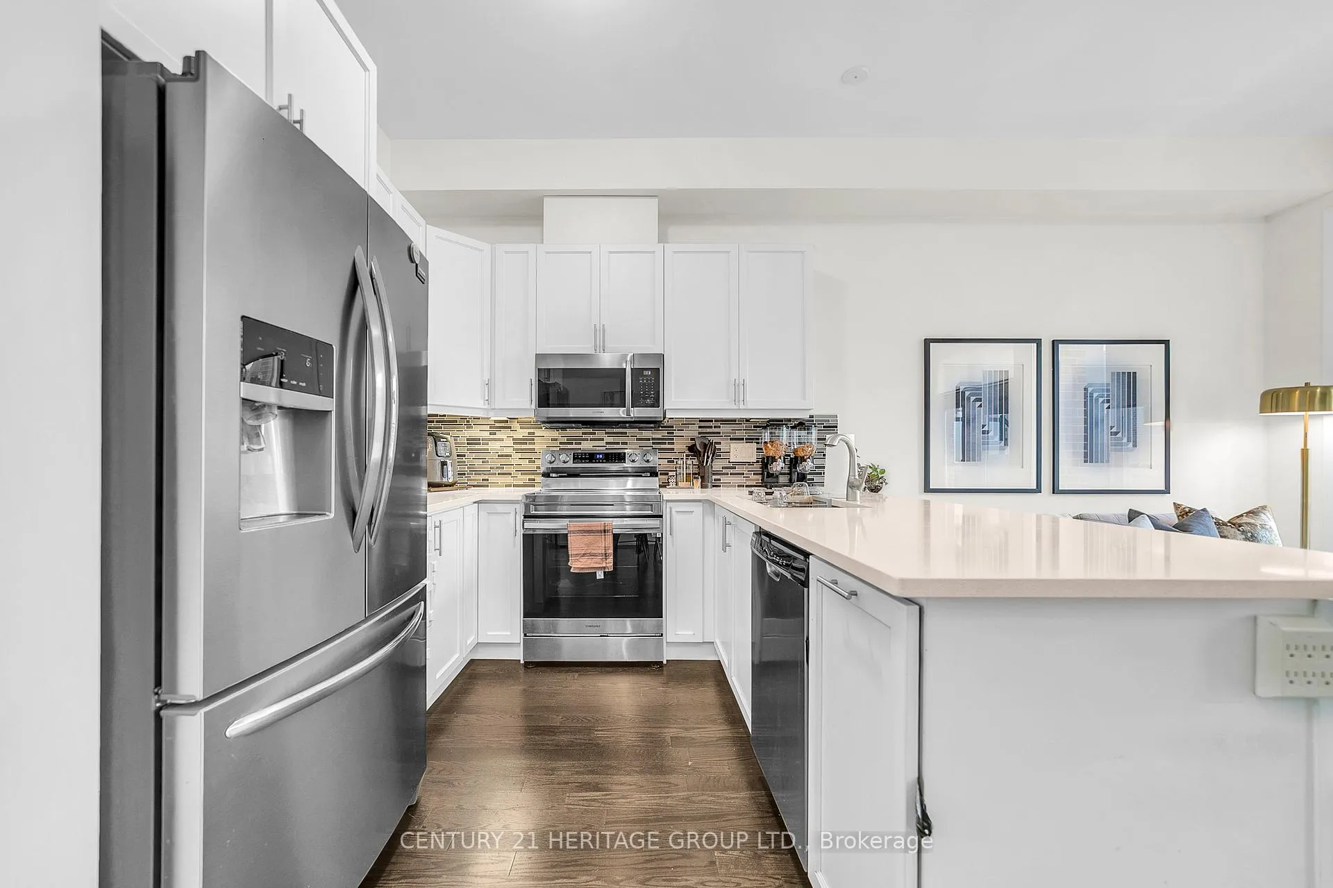 Photo 8 of 9136 Bathurst Street, Vaughan, Patterson — HOMEH