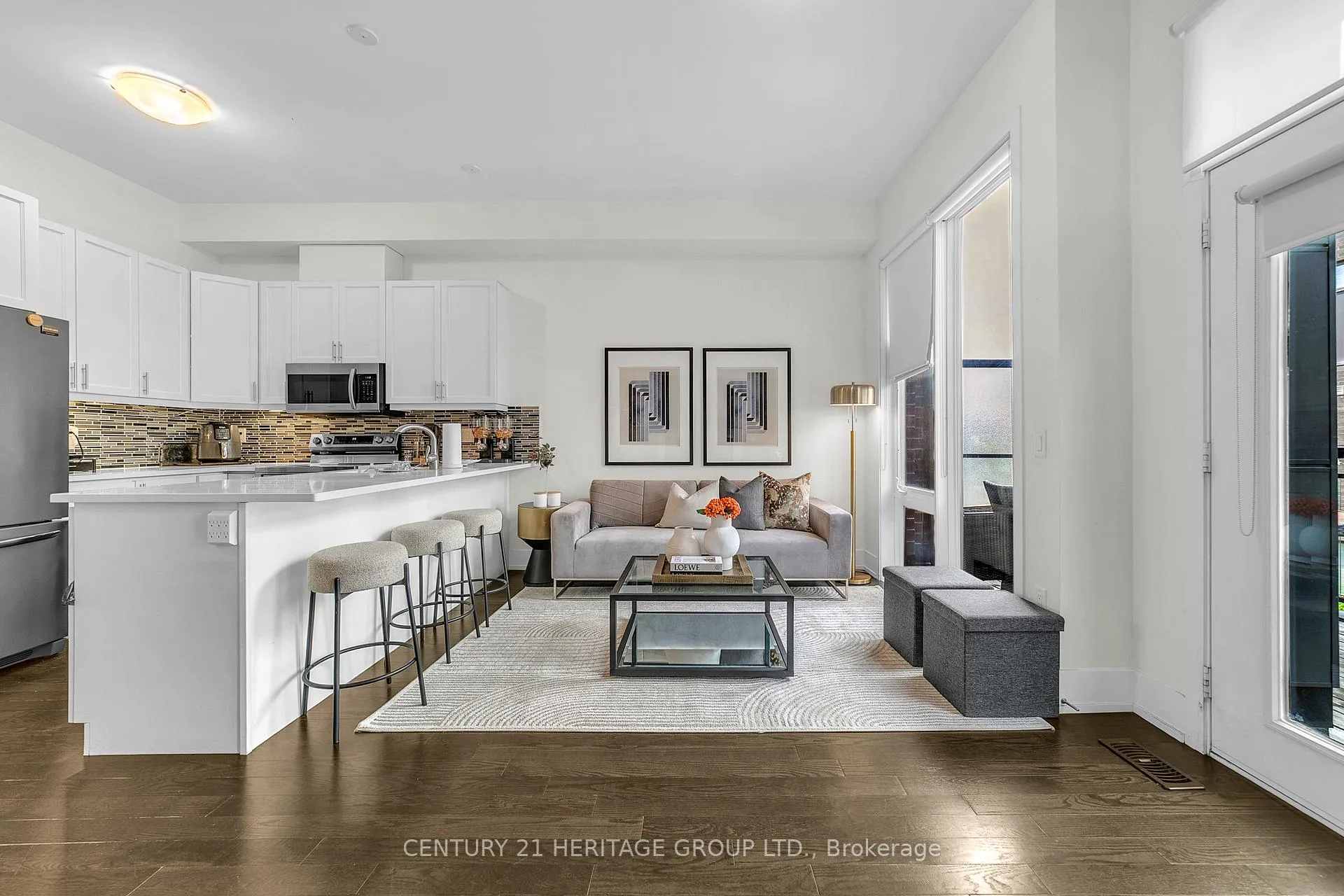 Photo 4 of 9136 Bathurst Street, Vaughan, Patterson — HOMEH