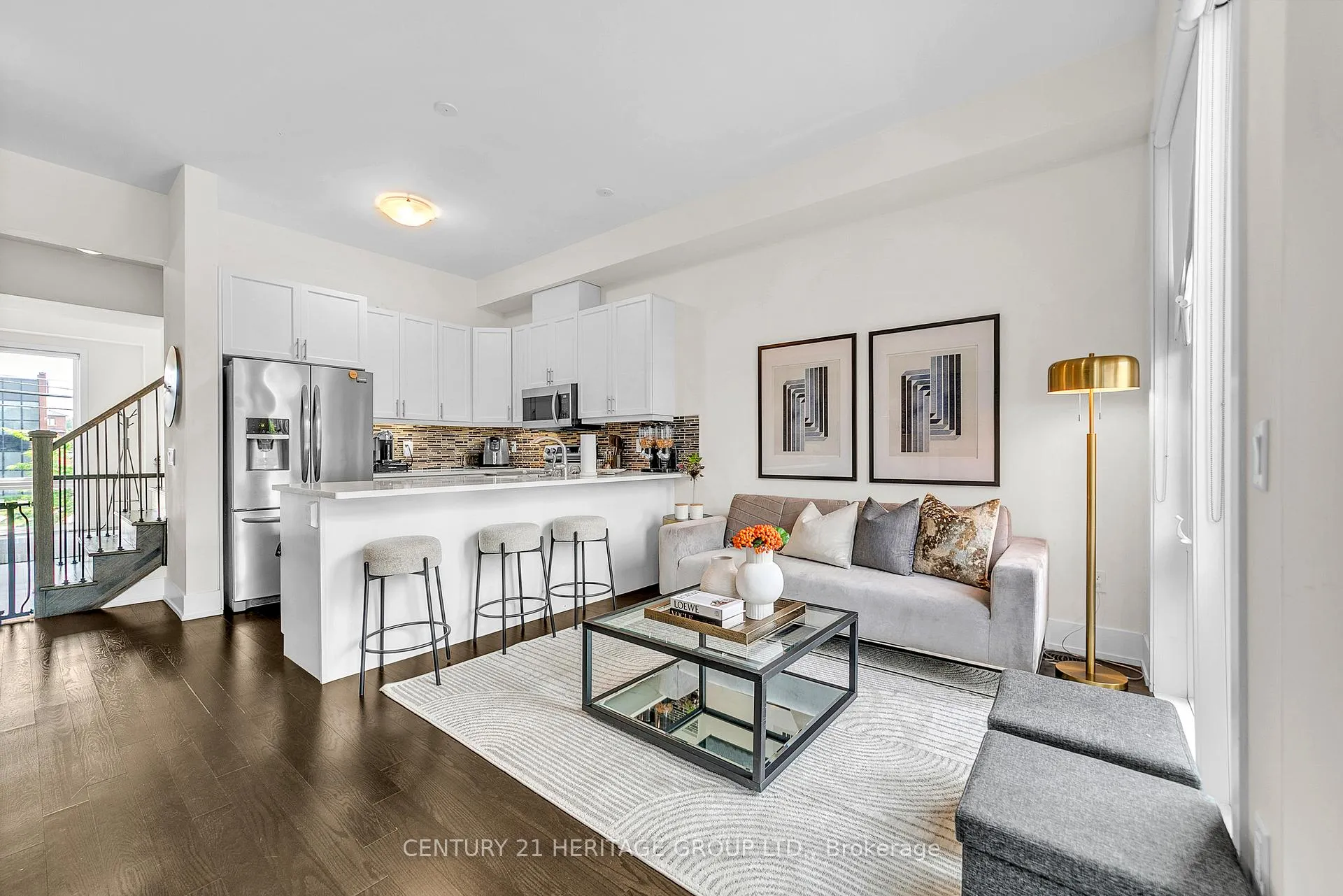 Photo 3 of 9136 Bathurst Street, Vaughan, Patterson — HOMEH