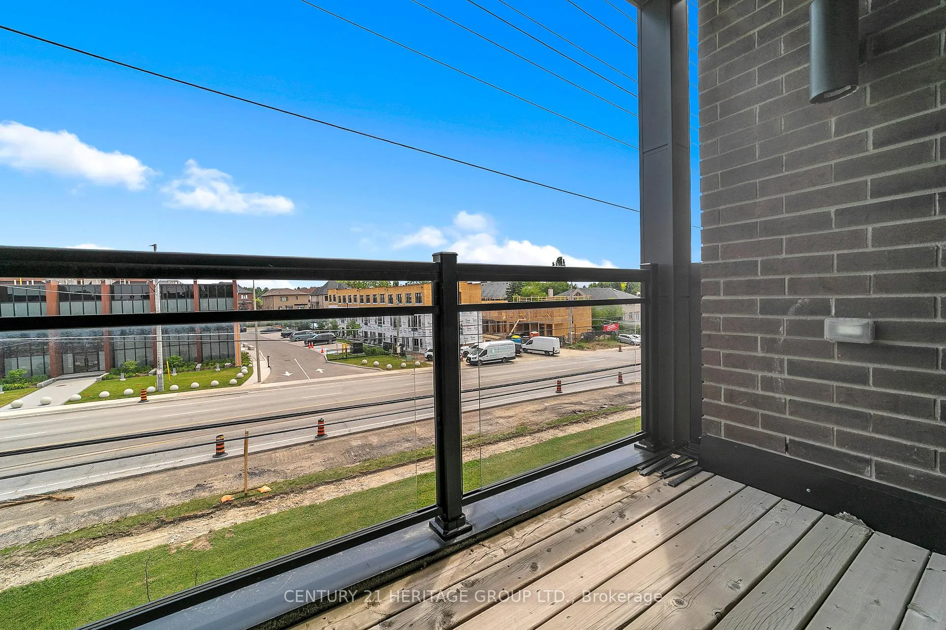 Photo 26 of 9136 Bathurst Street, Vaughan, Patterson — HOMEH