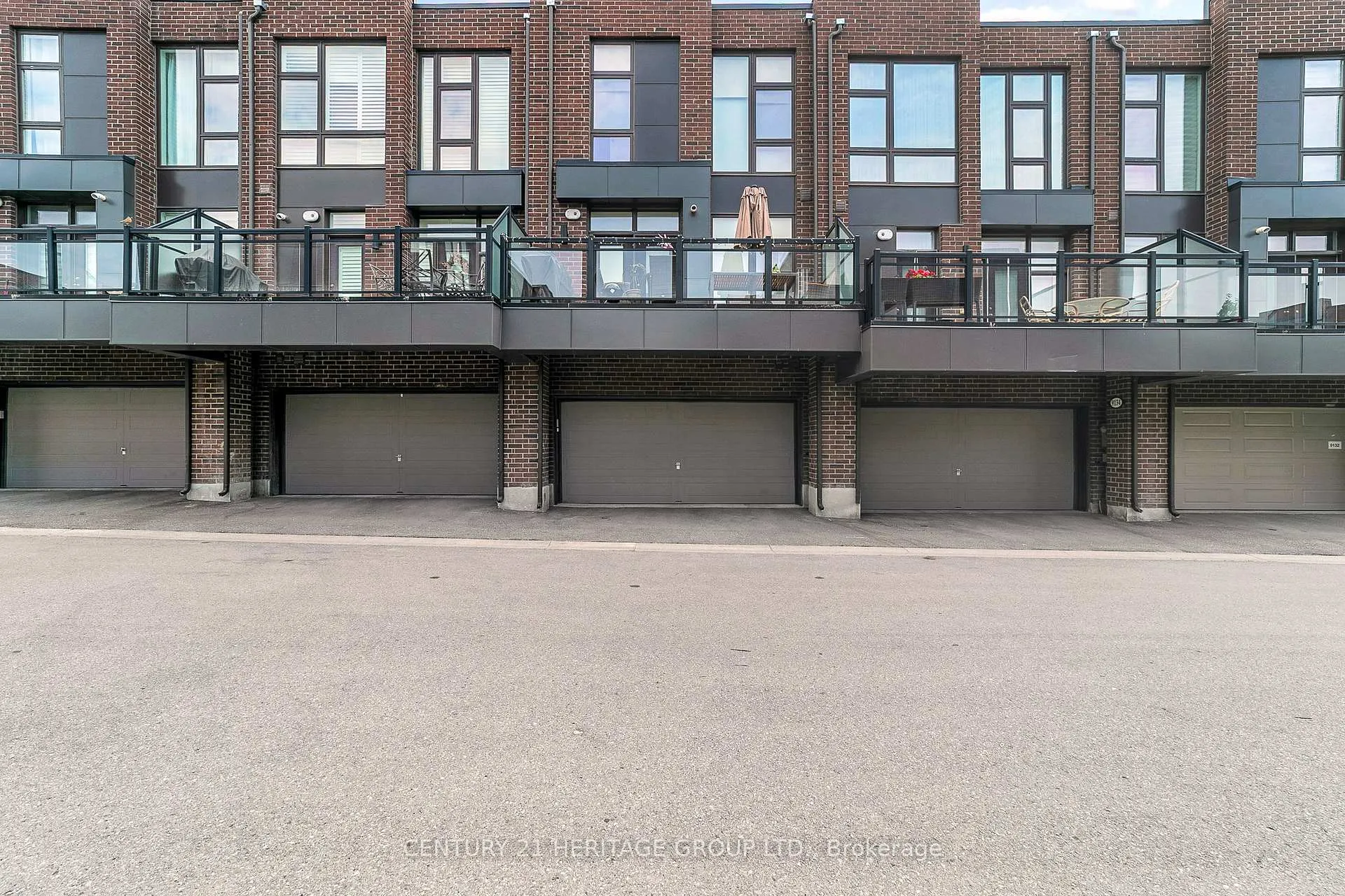 Photo 22 of 9136 Bathurst Street, Vaughan, Patterson — HOMEH
