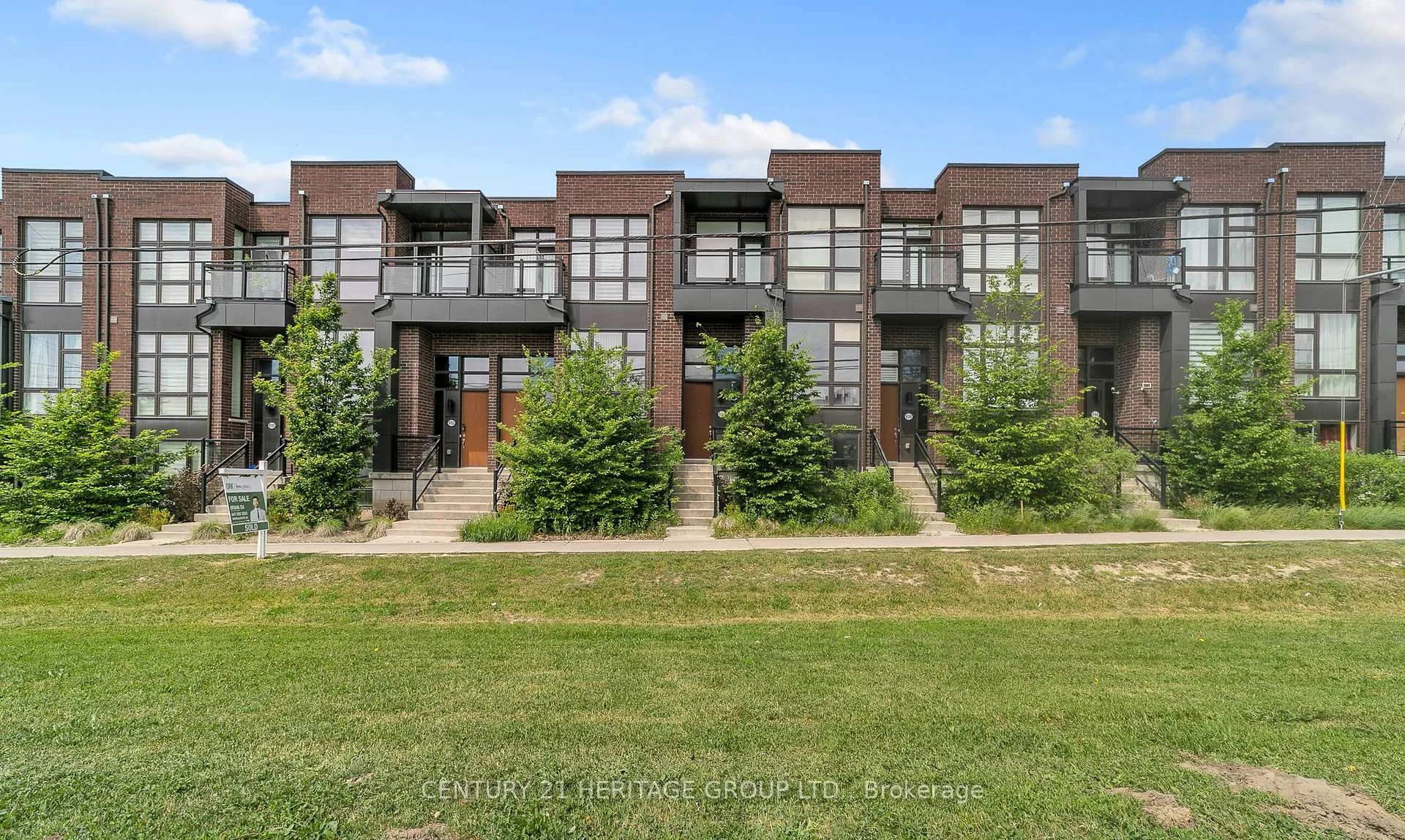 Photo 27 of 9136 Bathurst Street, Vaughan, Patterson — HOMEH