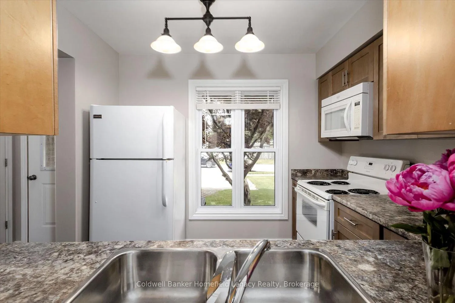 Photo 9 of Unit 4, Unit 4 - 19 Maxwell Maxwell Street E, St. Marys — HOMEH