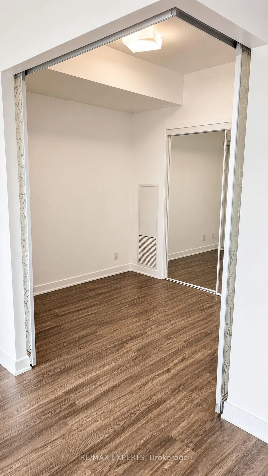 Photo 6 of Unit 1706, 14 York Street, Toronto, Waterfront Communities — HOMEH