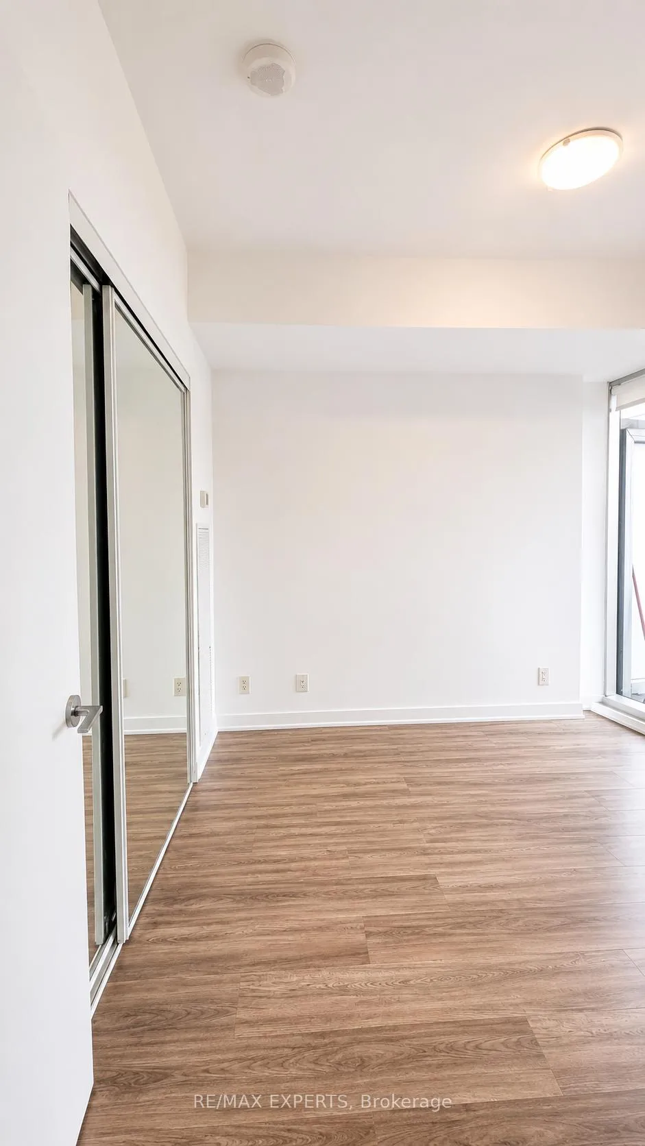 Photo 7 of Unit 1706, 14 York Street, Toronto, Waterfront Communities — HOMEH