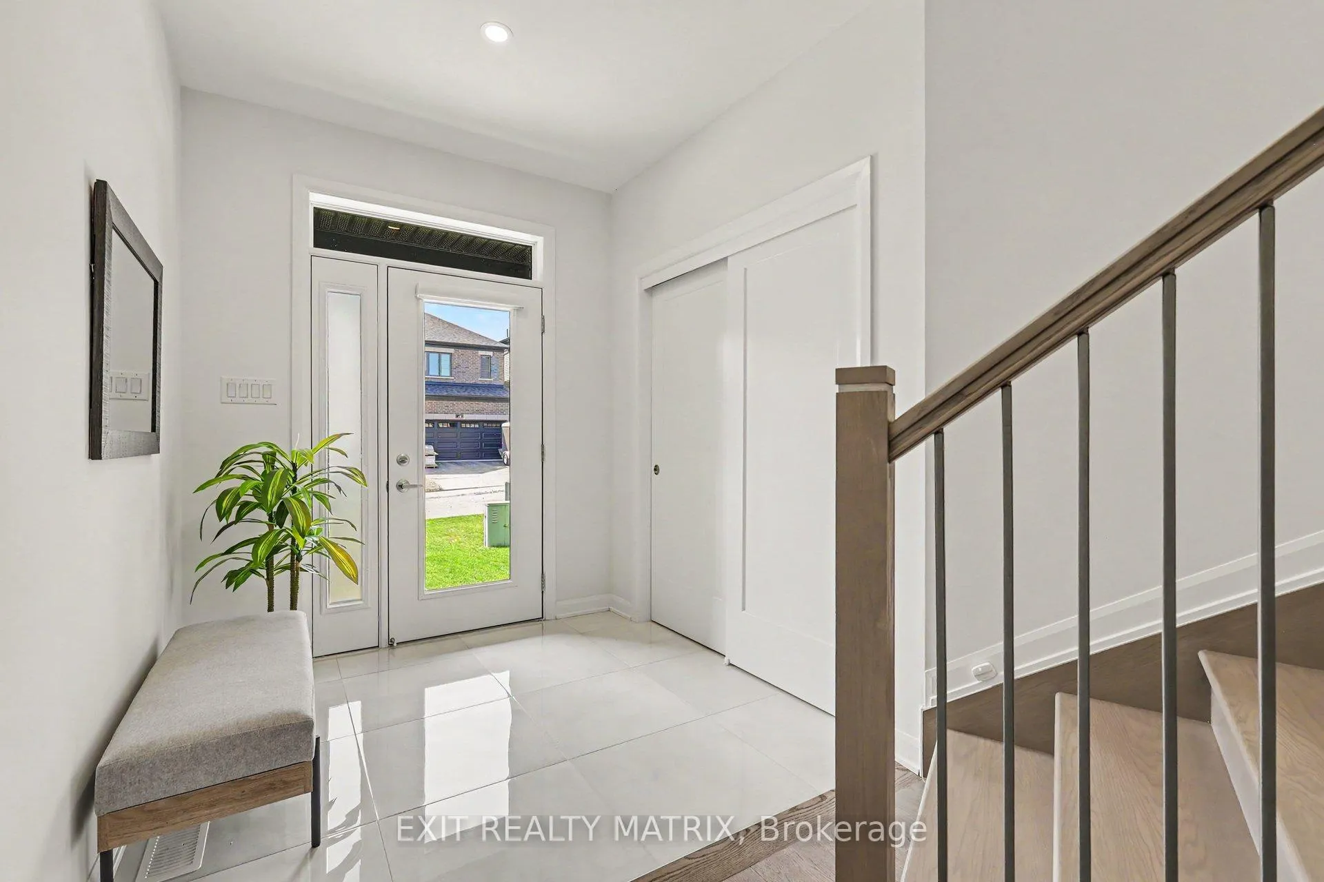 Photo 2 of 19 Fossa Terrace, Ottawa, Barrhaven - Half Moon Bay — HOMEH