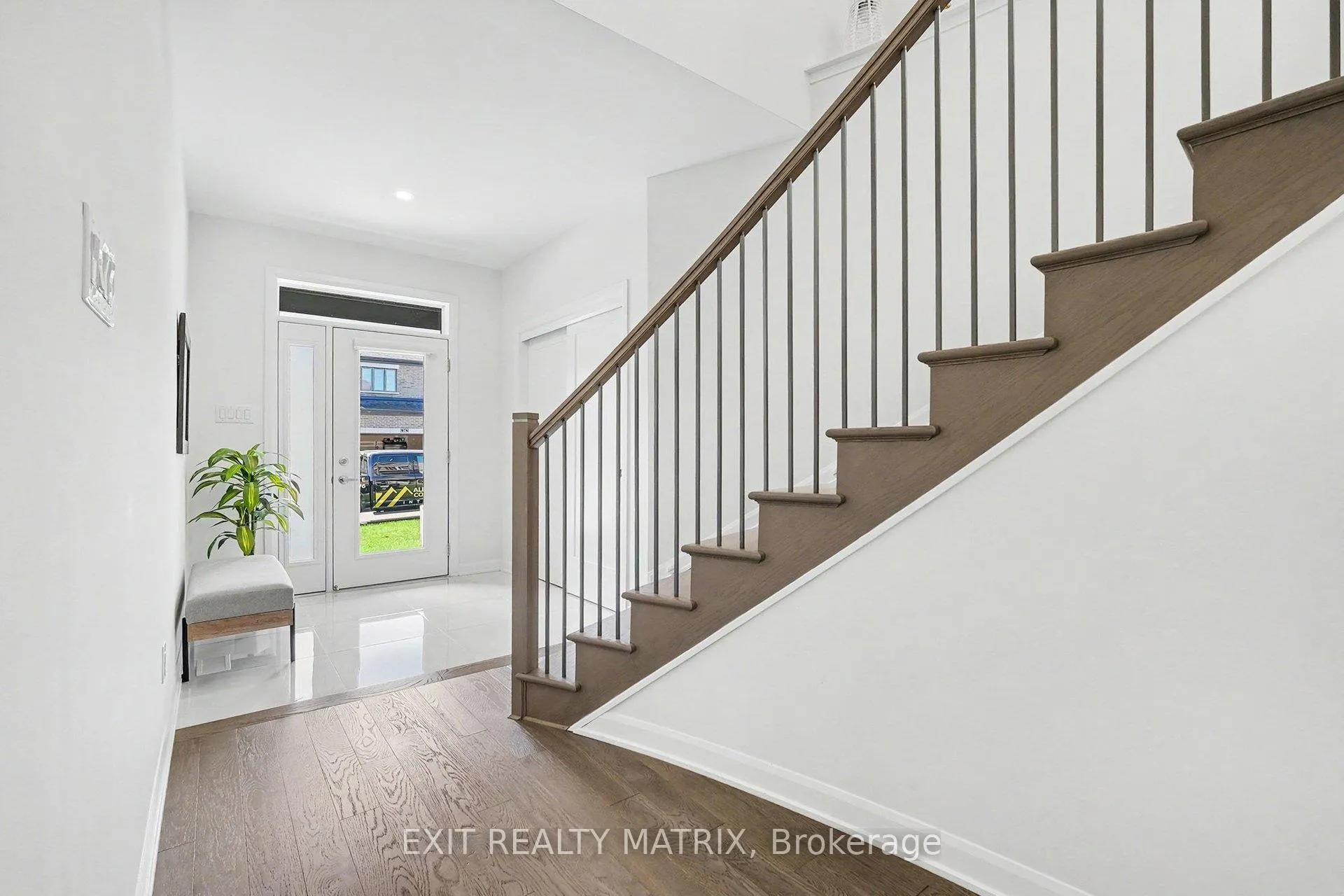 Photo 3 of 19 Fossa Terrace, Ottawa, Barrhaven - Half Moon Bay — HOMEH