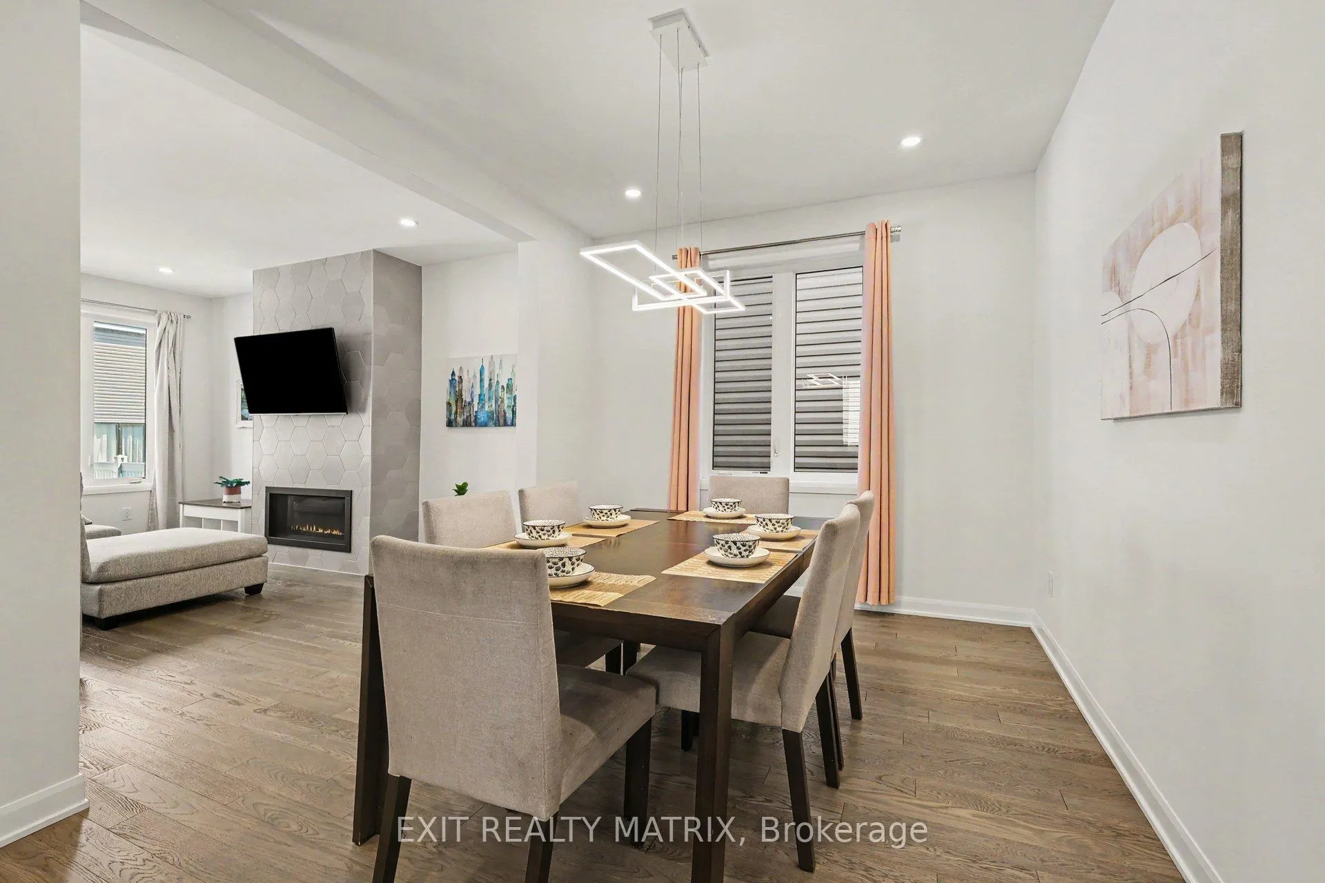 Photo 5 of 19 Fossa Terrace, Ottawa, Barrhaven - Half Moon Bay — HOMEH