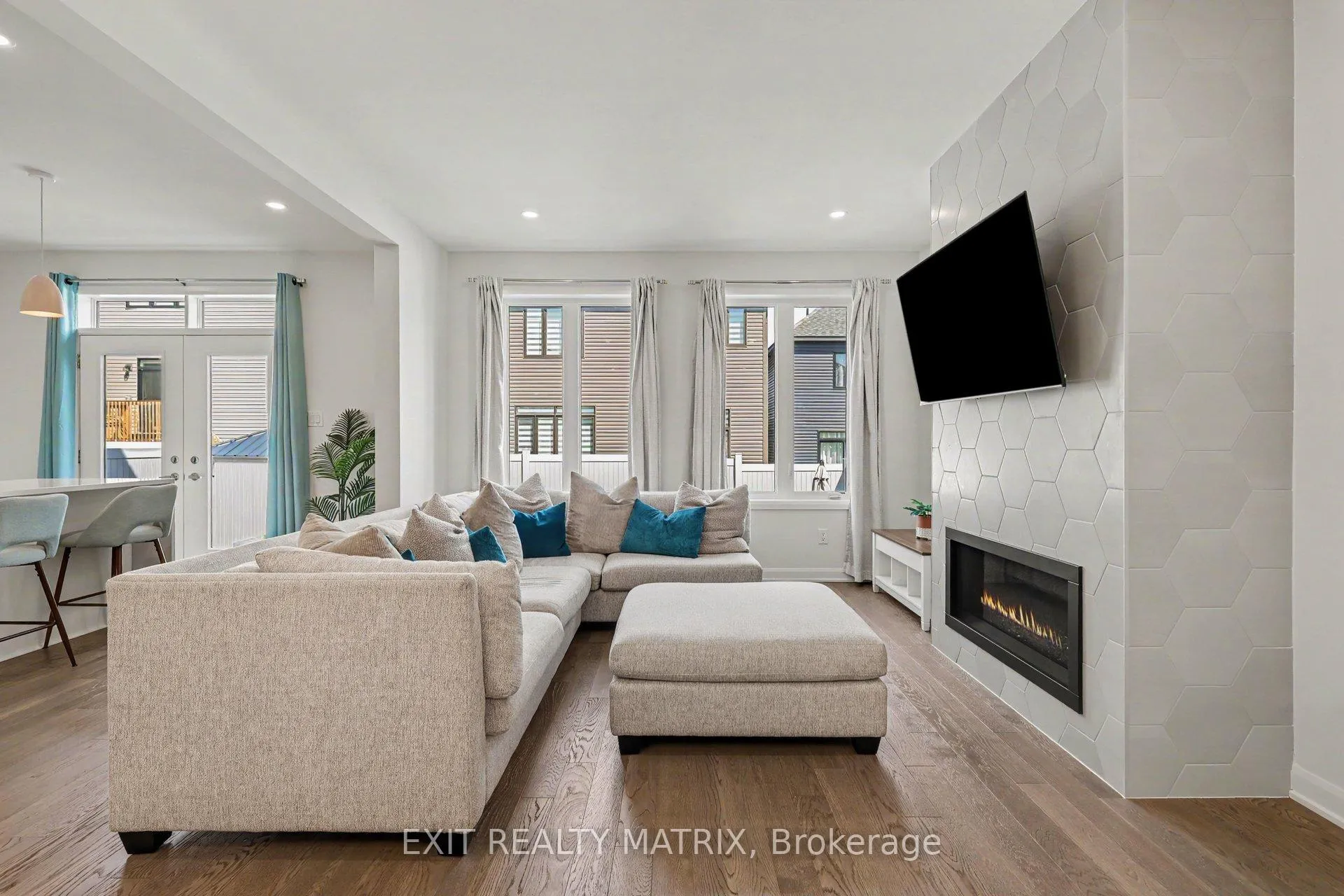 Photo 6 of 19 Fossa Terrace, Ottawa, Barrhaven - Half Moon Bay — HOMEH
