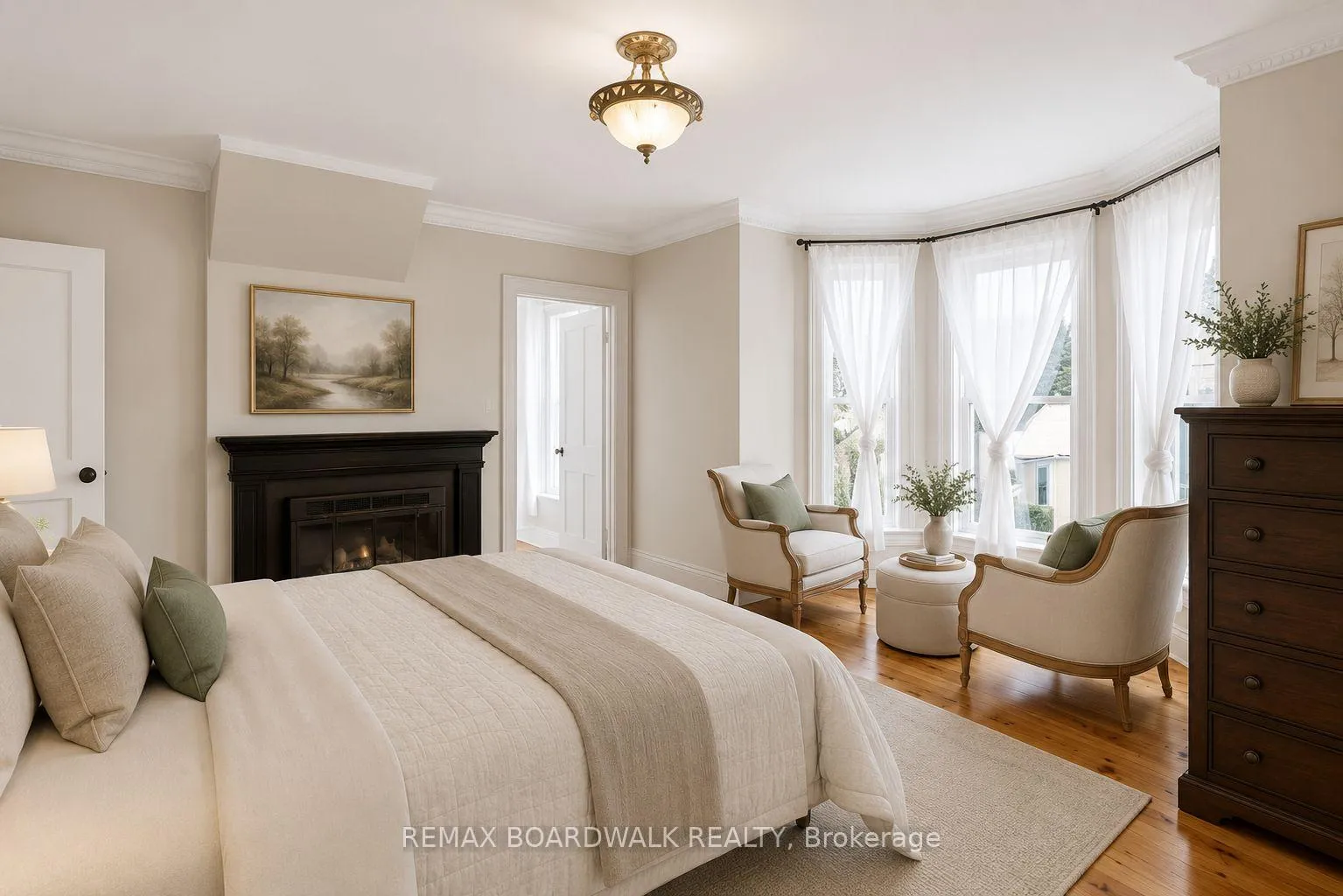 Photo 13 of 11 Alfred Street, Smiths Falls — HOMEH