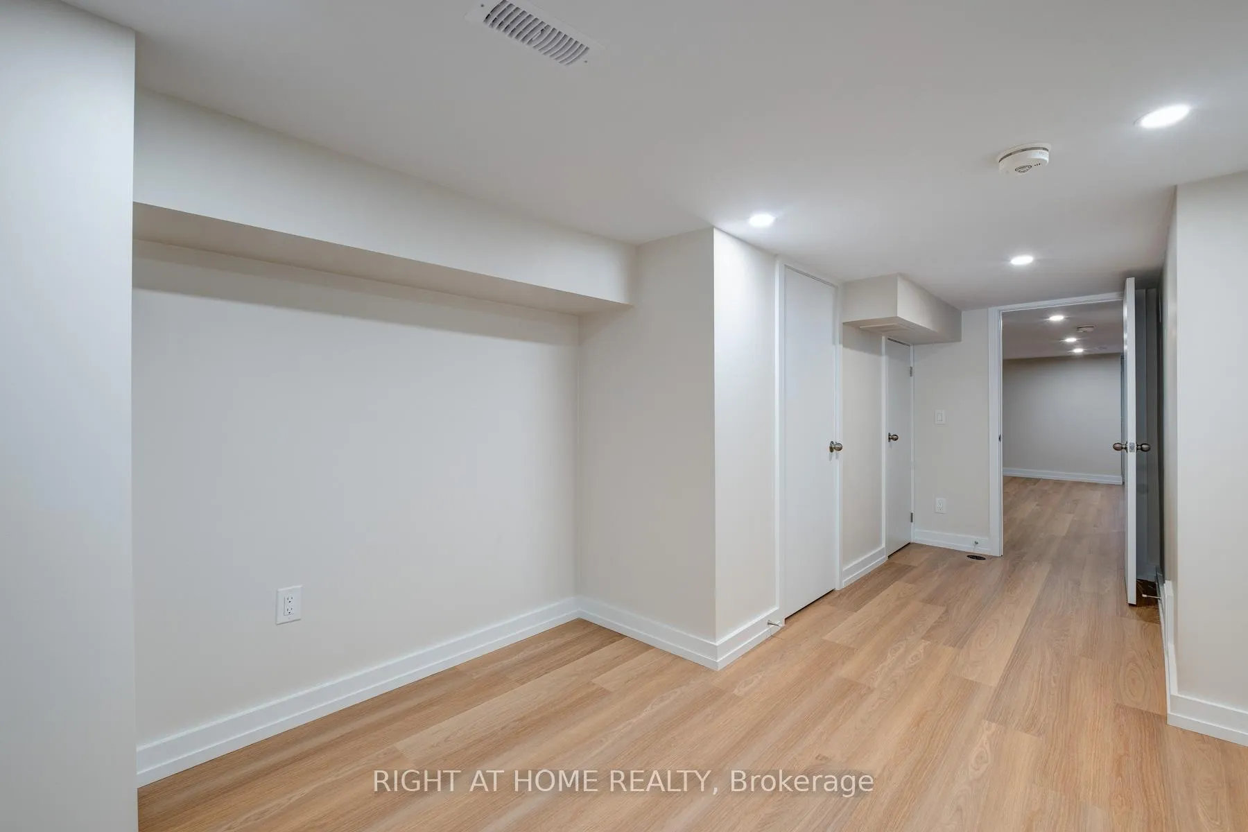 Photo 5 of Unit Lower, 3 Muriel Avenue, Toronto, Danforth — HOMEH