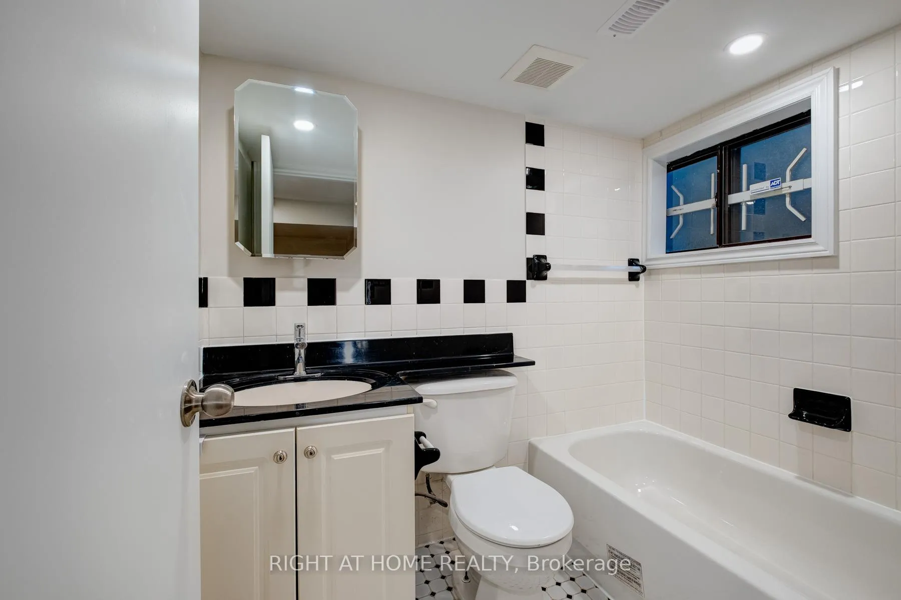 Photo 7 of Unit Lower, 3 Muriel Avenue, Toronto, Danforth — HOMEH