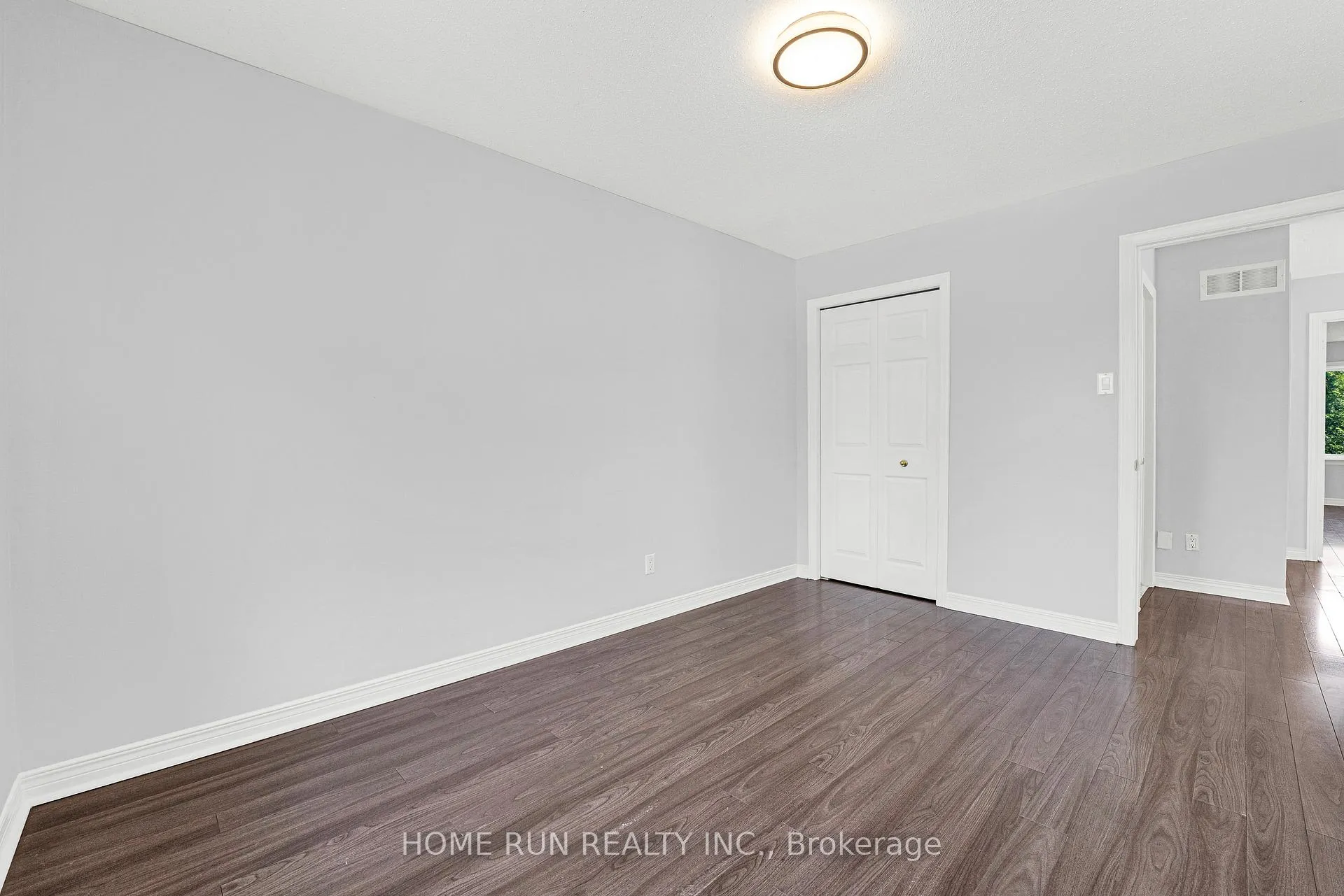 Photo 16 of 12 Gardengate Way E, Ottawa, Centrepointe — HOMEH