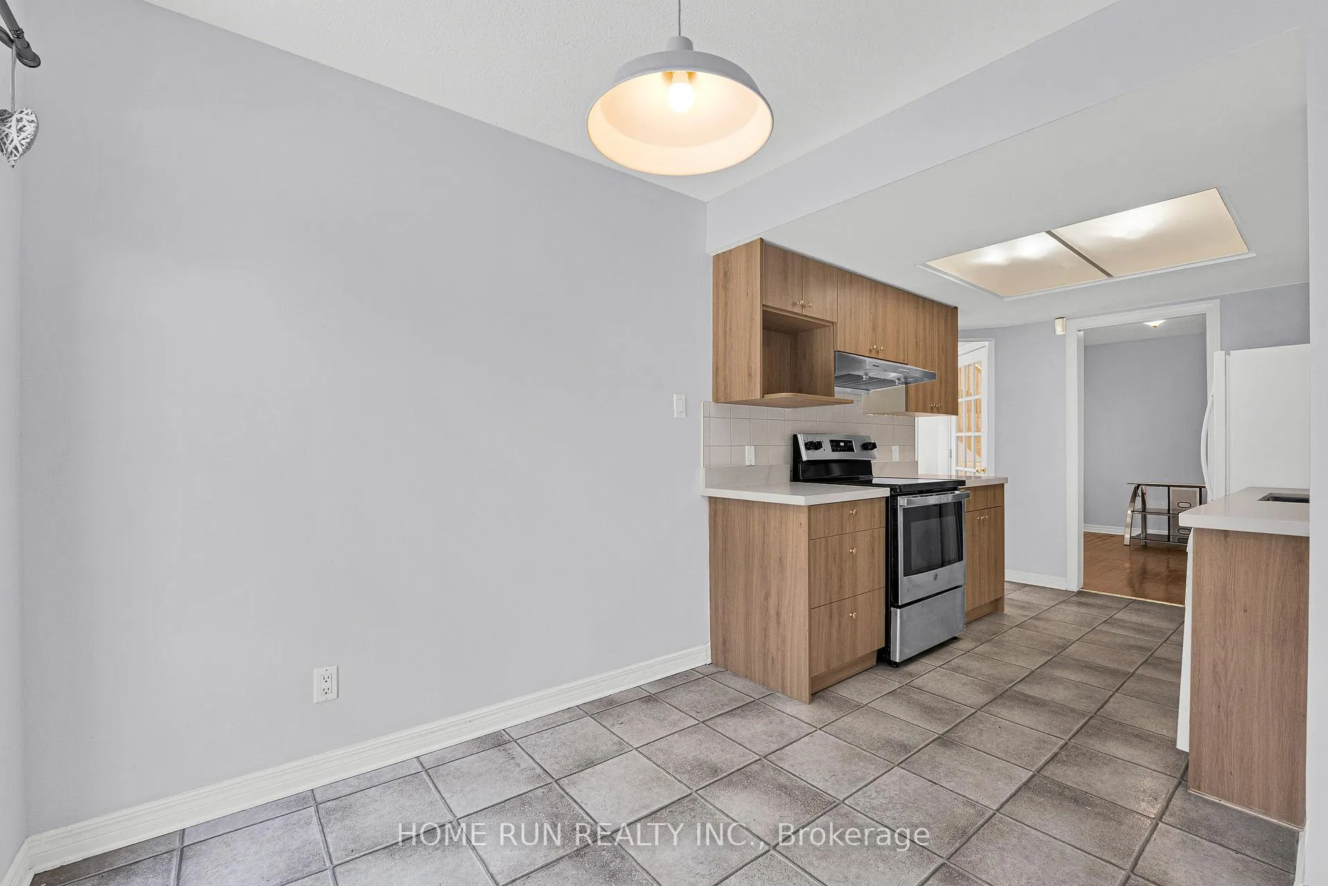 Photo 27 of 12 Gardengate Way E, Ottawa, Centrepointe — HOMEH