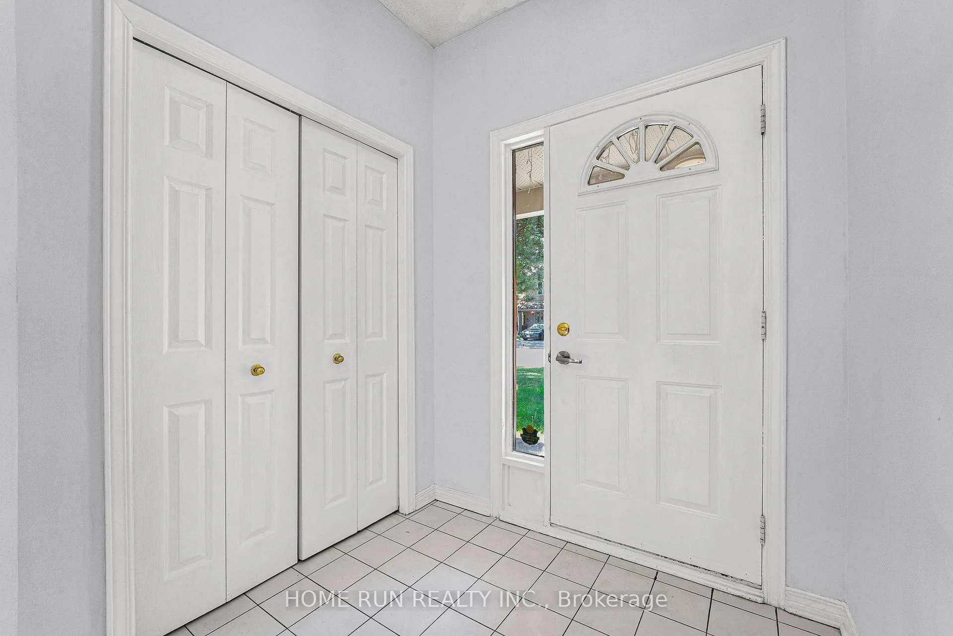 Photo 36 of 12 Gardengate Way E, Ottawa, Centrepointe — HOMEH