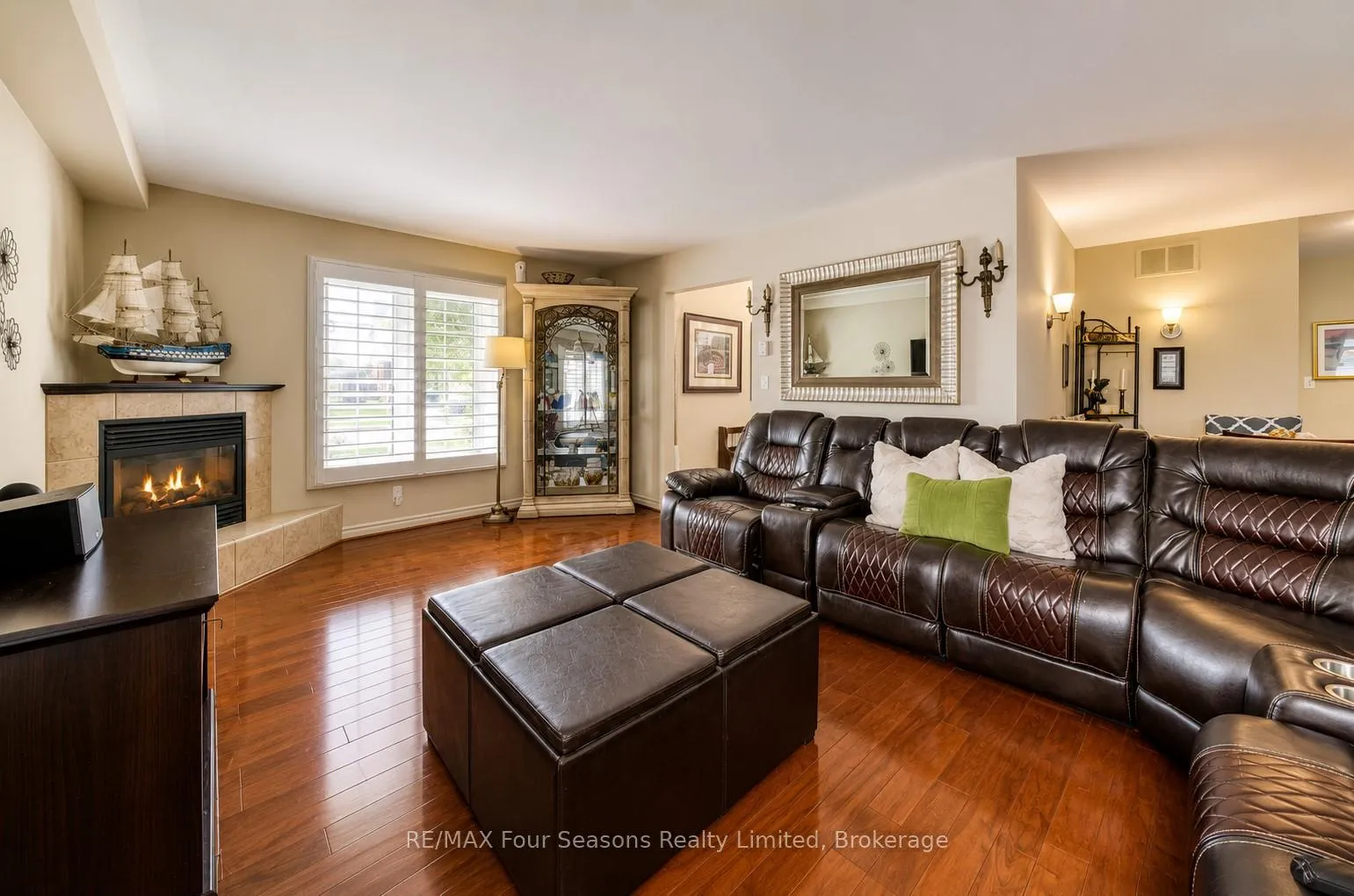 Photo 6 of 59 Highlands Crescent, Collingwood — HOMEH