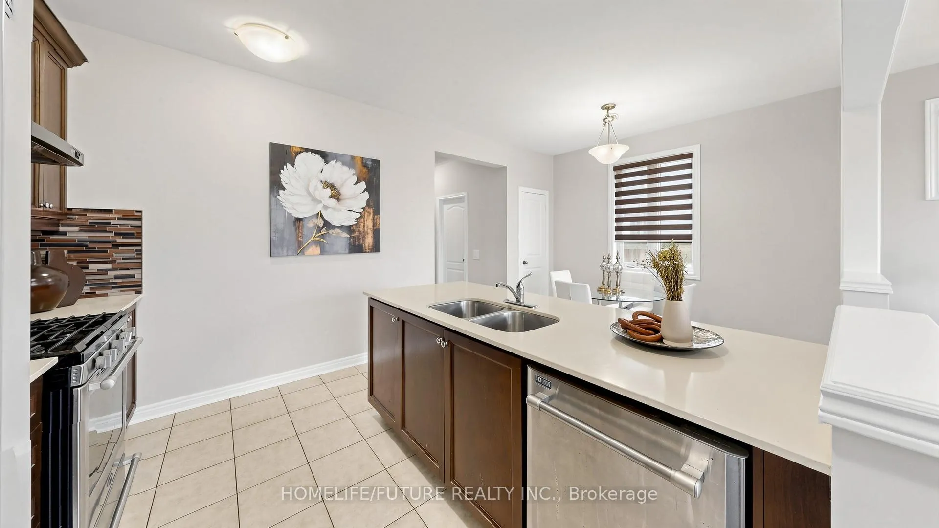 Photo 11 of 32 Caliper Road, Brampton, Bram East — HOMEH