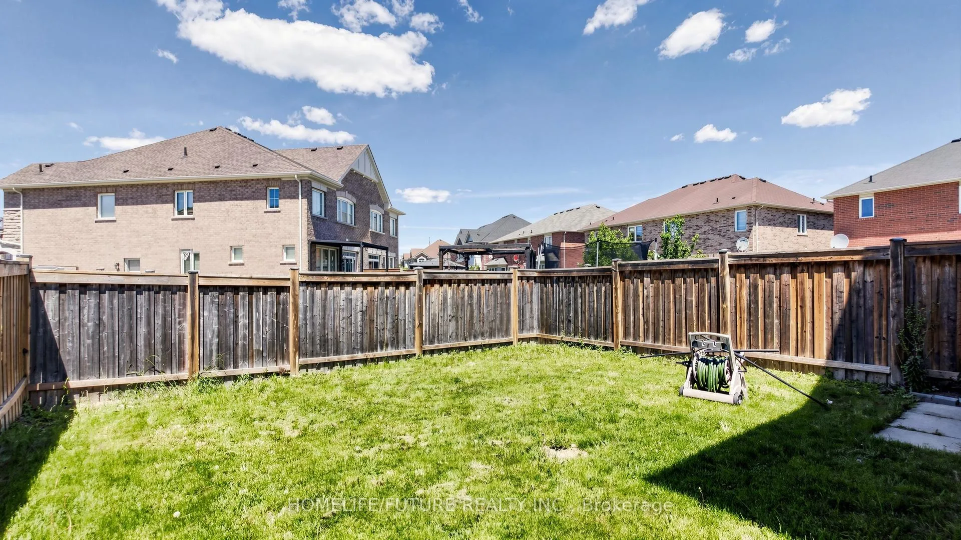 Photo 37 of 32 Caliper Road, Brampton, Bram East — HOMEH