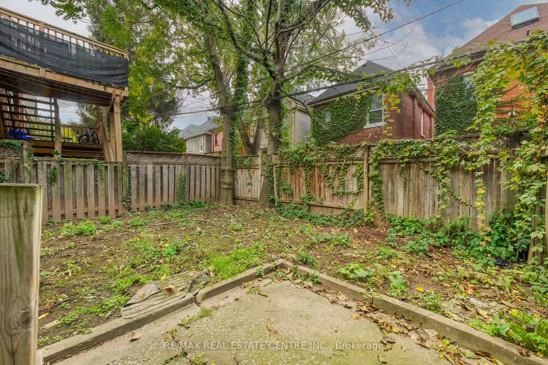 Photo 39 of 31 Gibson Avenue, Hamilton, Gibson — HOMEH