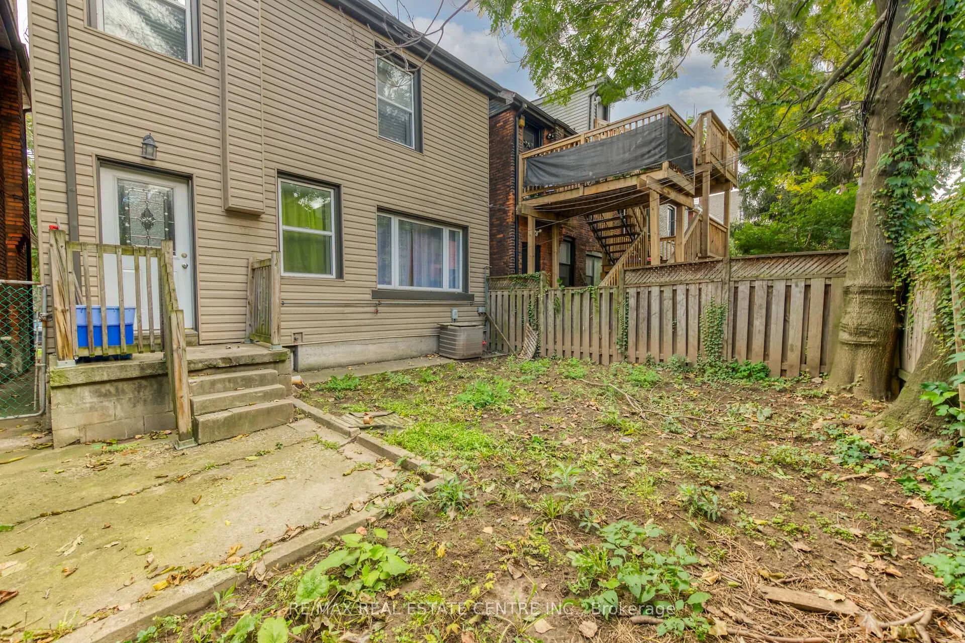 Photo 41 of 31 Gibson Avenue, Hamilton, Gibson — HOMEH