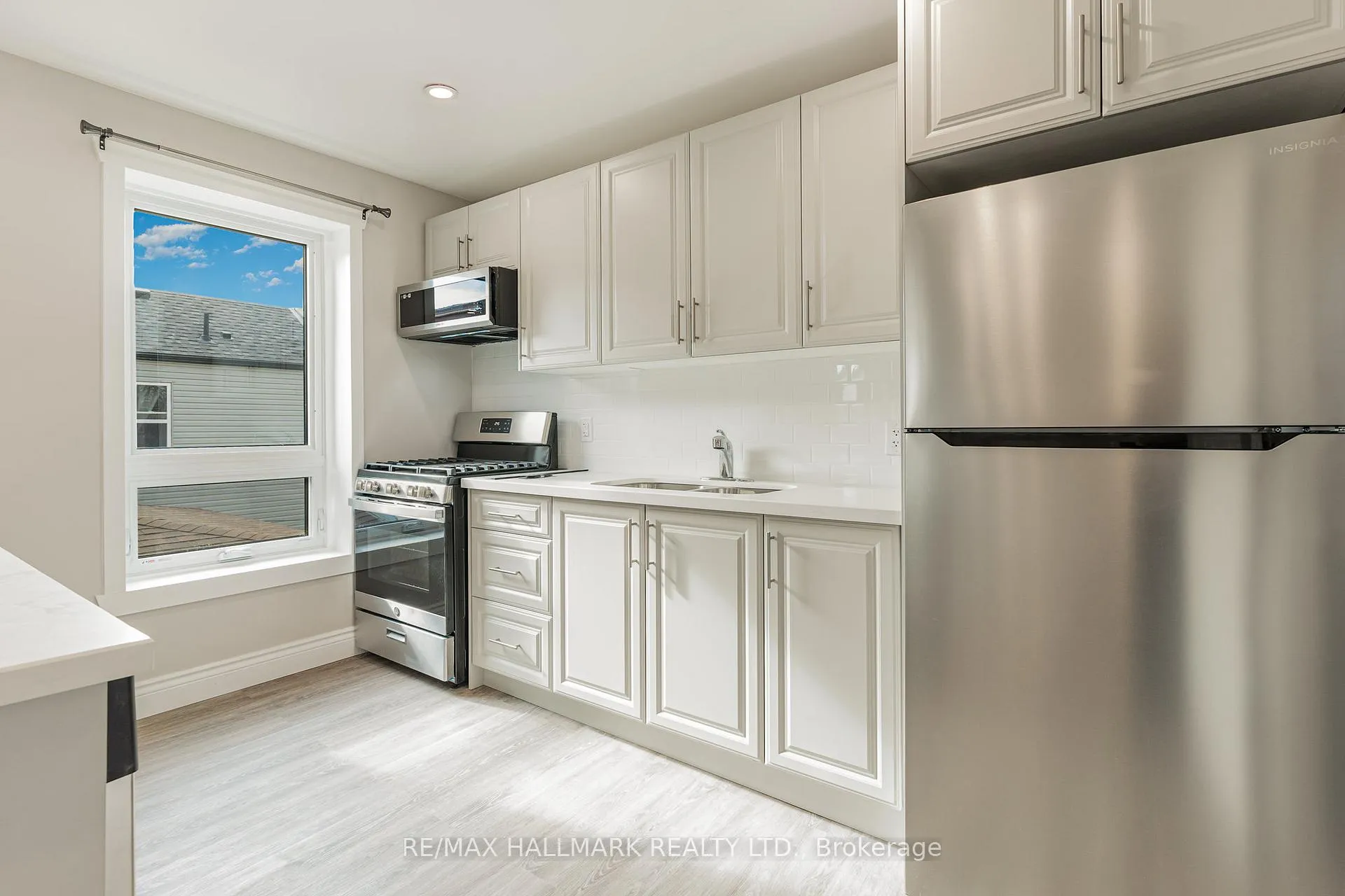 Photo 9 of Unit SECOND, 291 Emerald Street, Hamilton, Landsdale — HOMEH