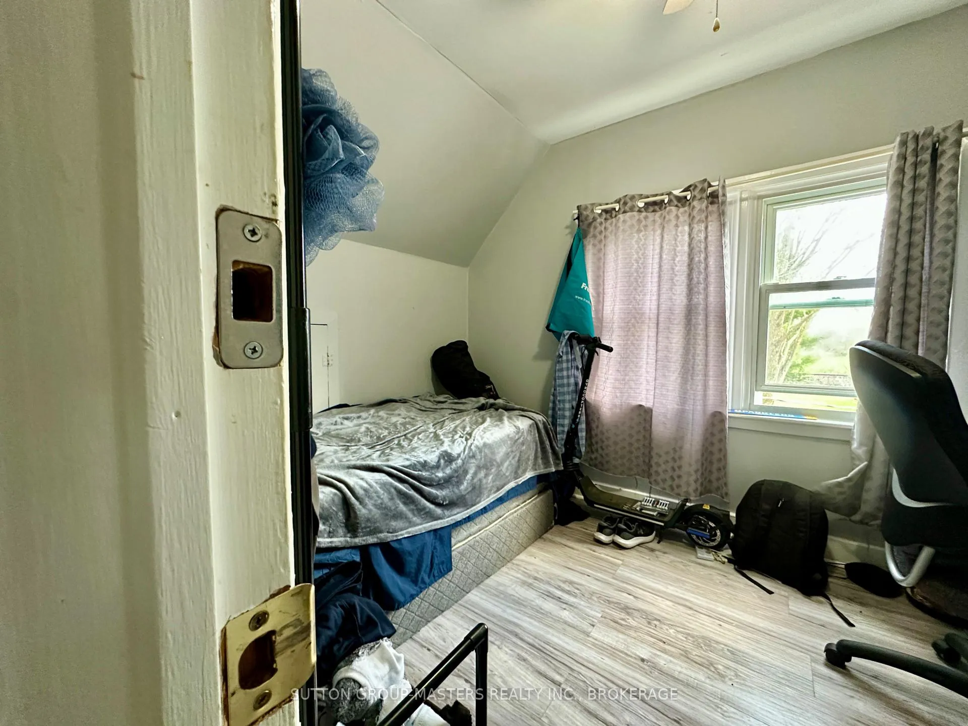 Photo 13 of 1668 Victoria Street, Kingston, South of Taylor-Kidd Blvd — HOMEH