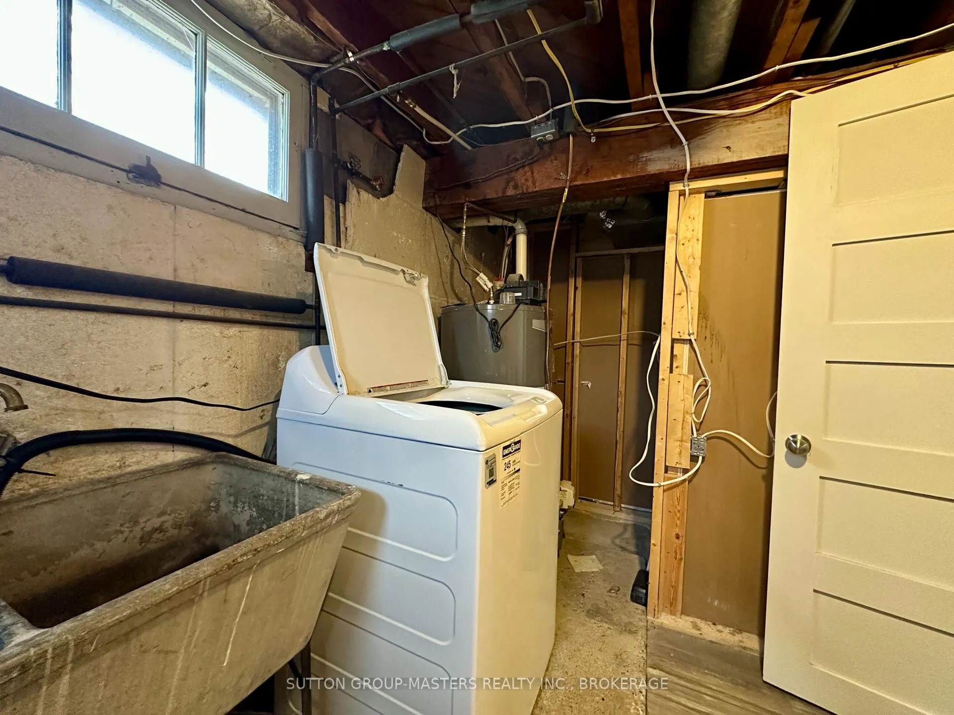 Photo 30 of 1668 Victoria Street, Kingston, South of Taylor-Kidd Blvd — HOMEH